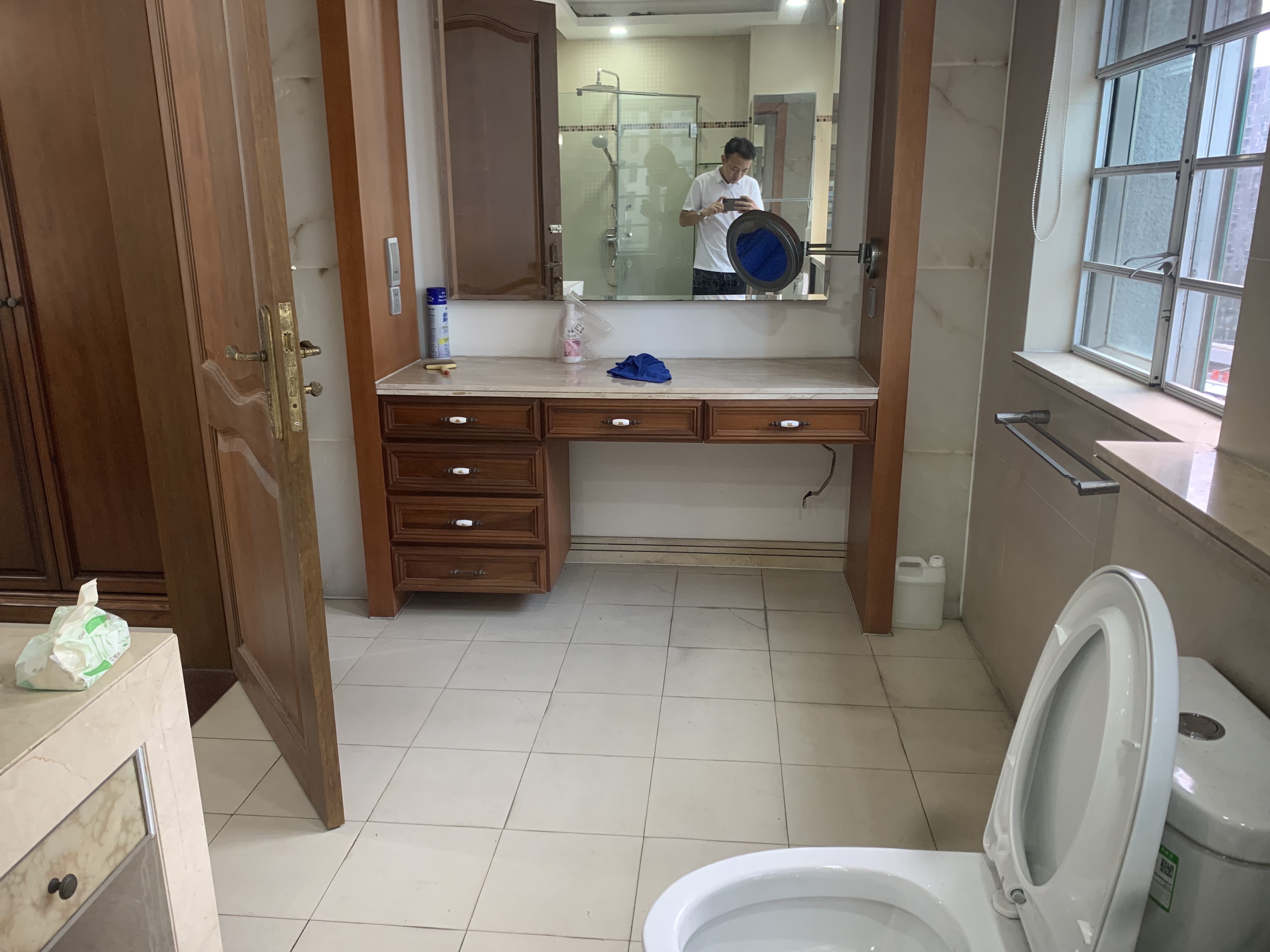 名门广场南区(一期) 3室2厅2卫 4000.0元/月 名门广场南区(一期) 3室2厅2卫 4000.0元/月室内图