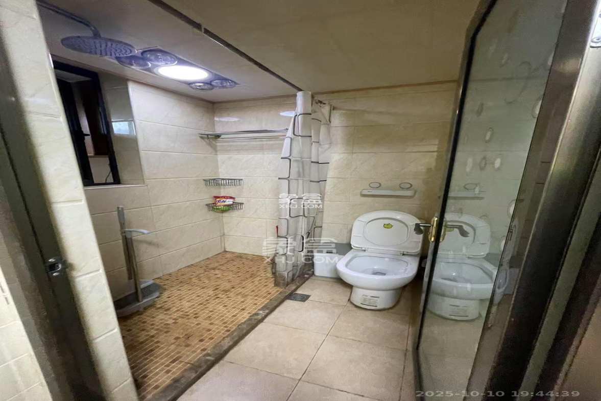 湘域城邦(湘域国际中心) 2室1厅1卫 3200.0元/月 湘域城邦(湘域国际中心) 2室1厅1卫 3200.0元/月室内图