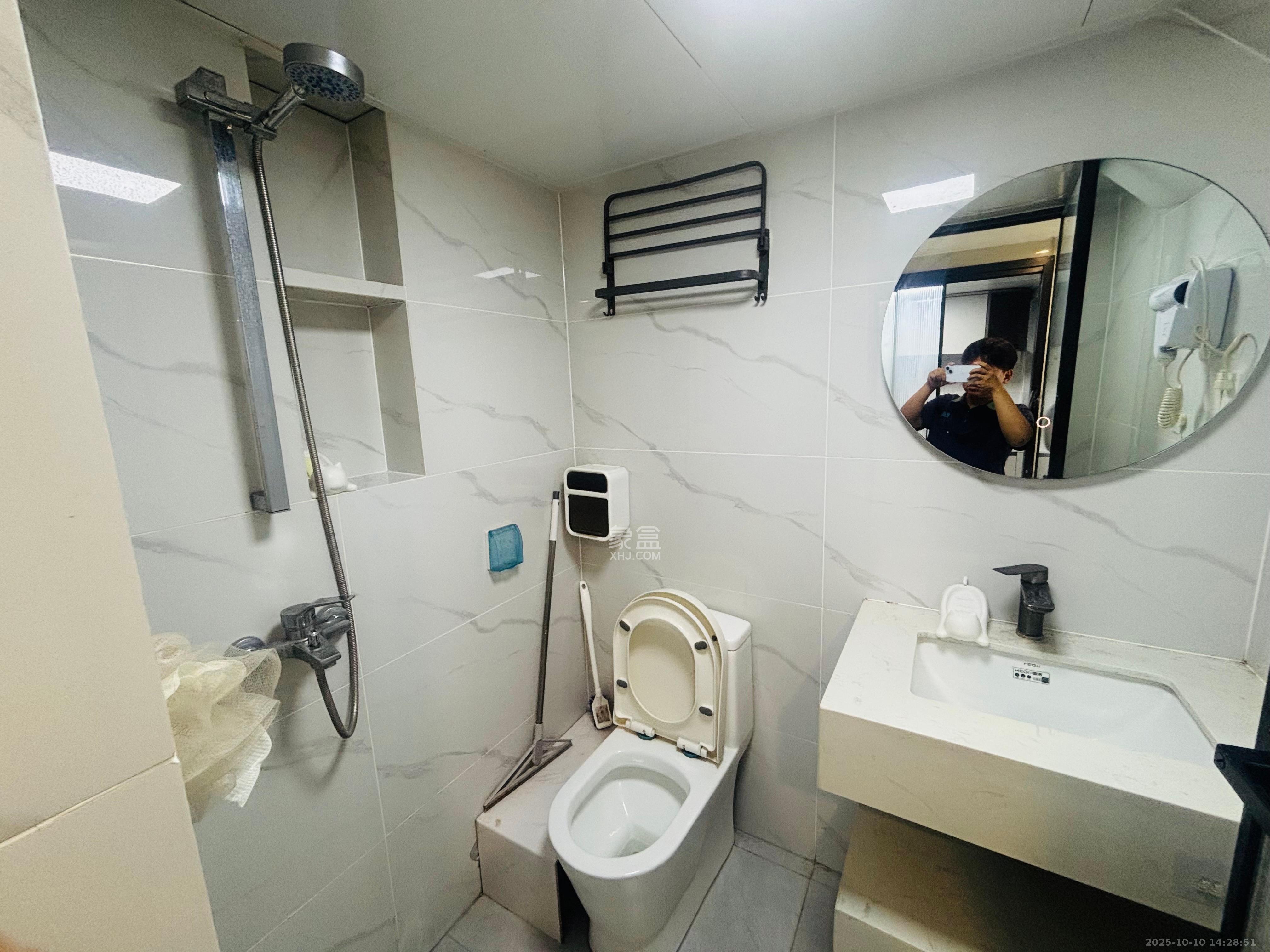 中国铁建湘语梅溪  2室2厅1卫    2200.0元/月室内图