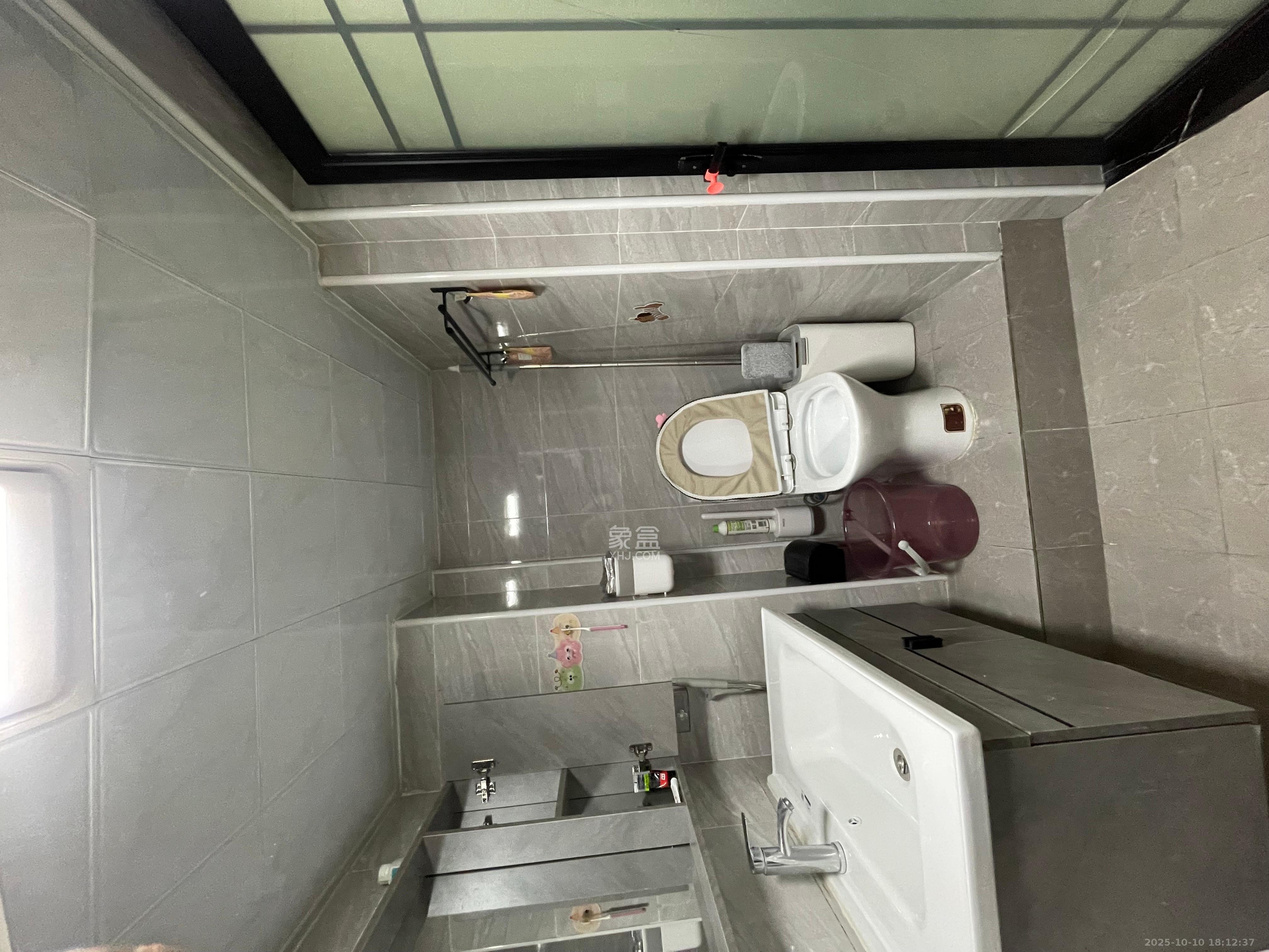 藏珑湖上公馆 1室0厅0卫 2300.0元/月 藏珑湖上公馆 1室0厅0卫 2300.0元/月室内图