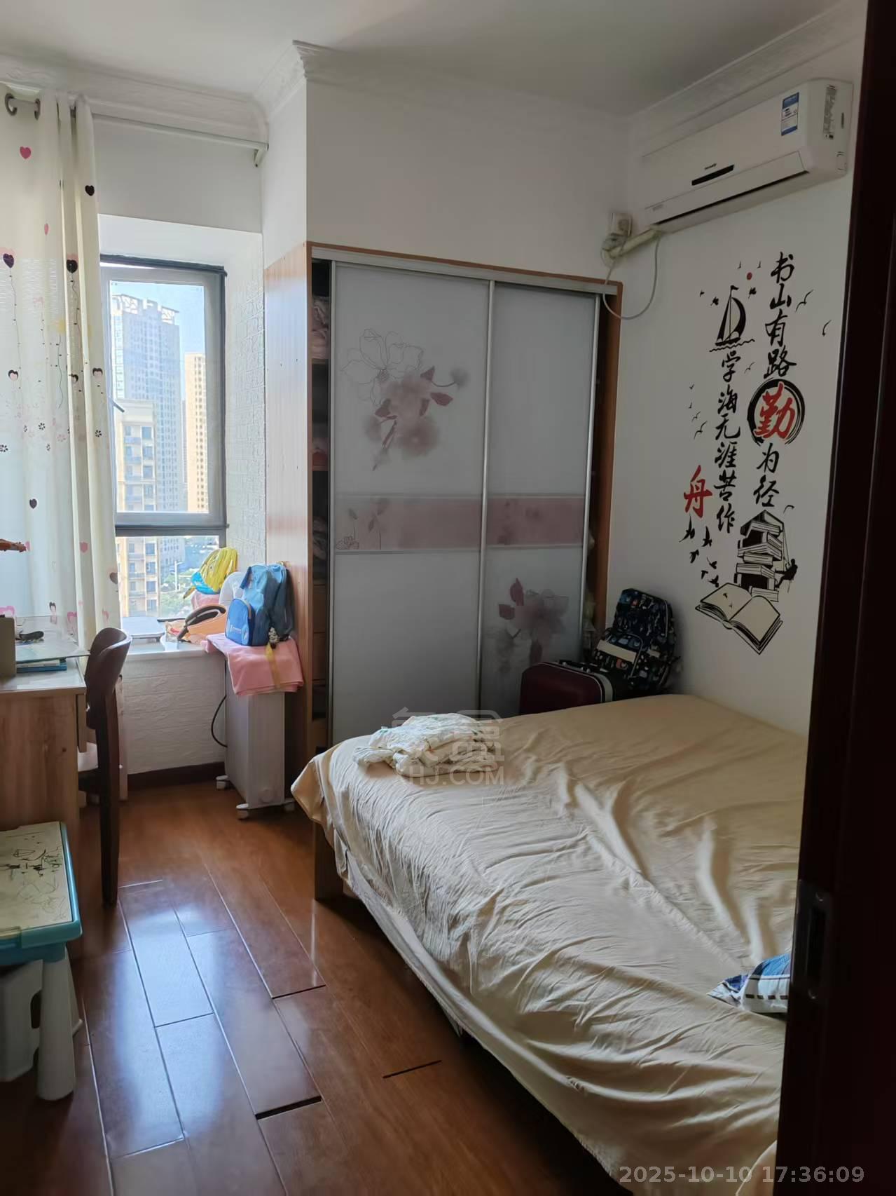 新桂广场 3室2厅2卫 1700.0元/月 新桂广场 3室2厅2卫 1700.0元/月室内图