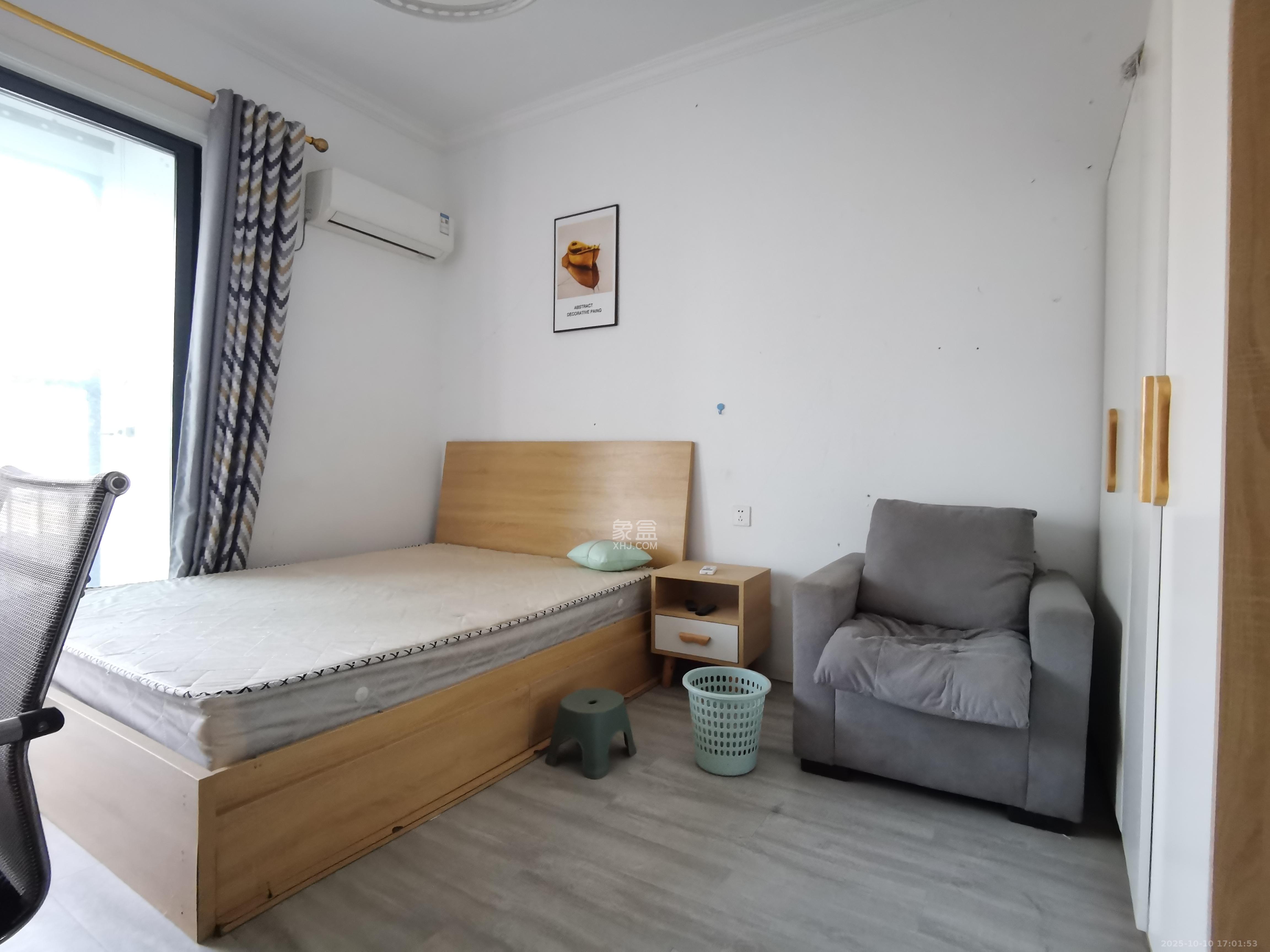 裕天国际商汇中心 1室1厅1卫 1200.0元/月 裕天国际商汇中心 1室1厅1卫 1200.0元/月室内图