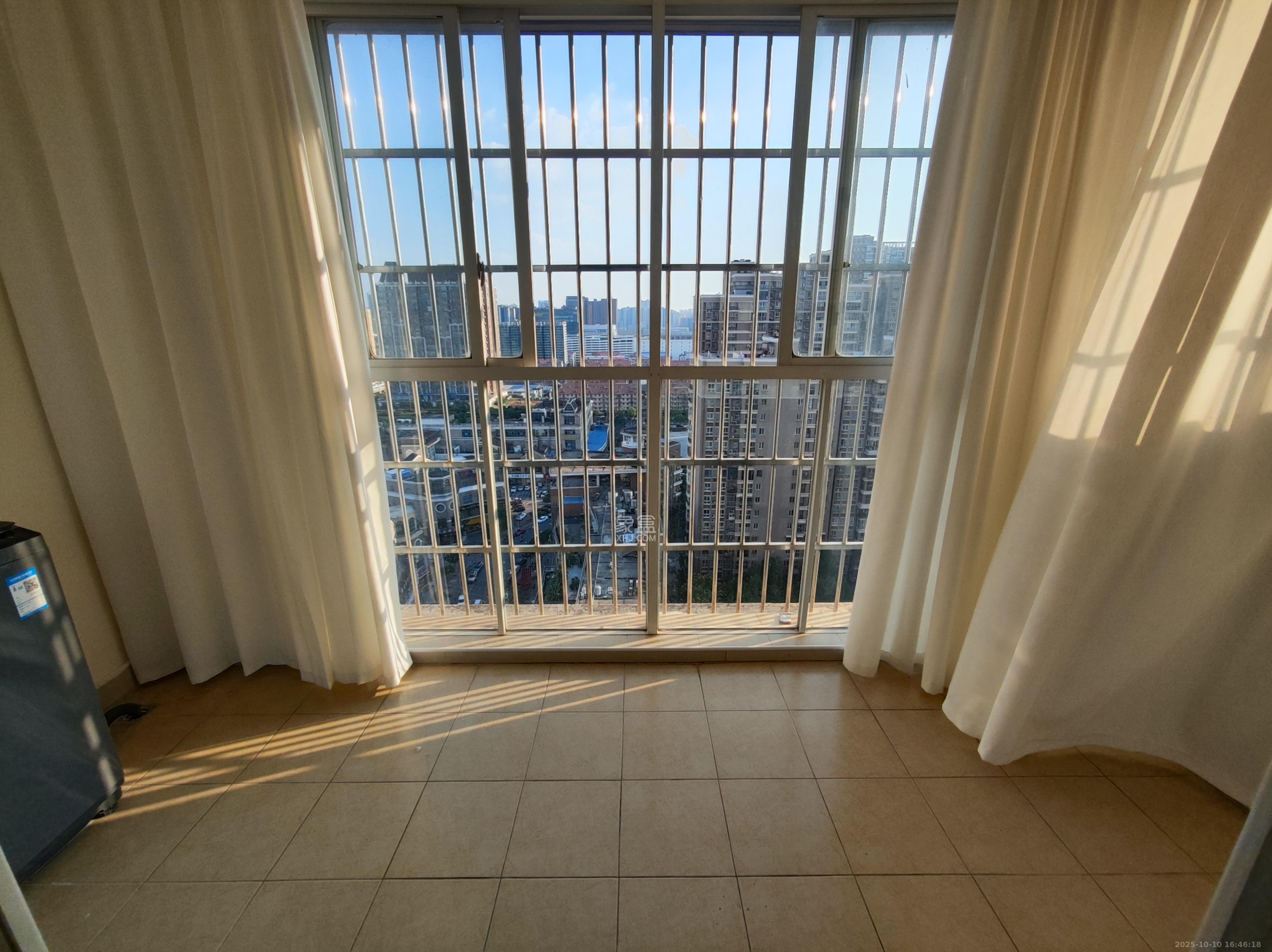 上河国际C区 2室2厅1卫 2500.0元/月 上河国际C区 2室2厅1卫 2500.0元/月室内图