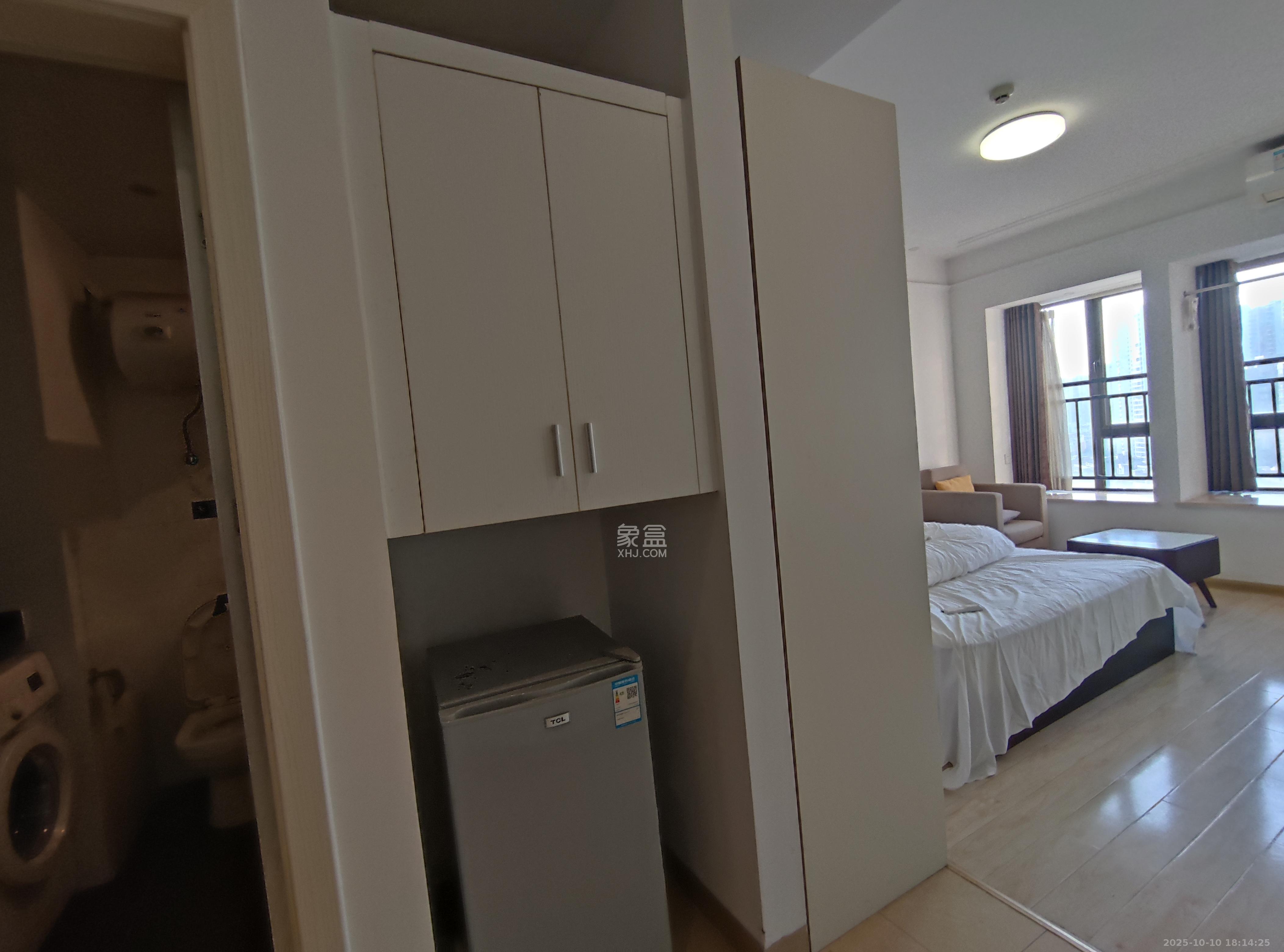 江山帝景哈佛  1室1厅1卫    1000.0元/月 江山帝景哈佛  1室1厅1卫    1000.0元/月室内图