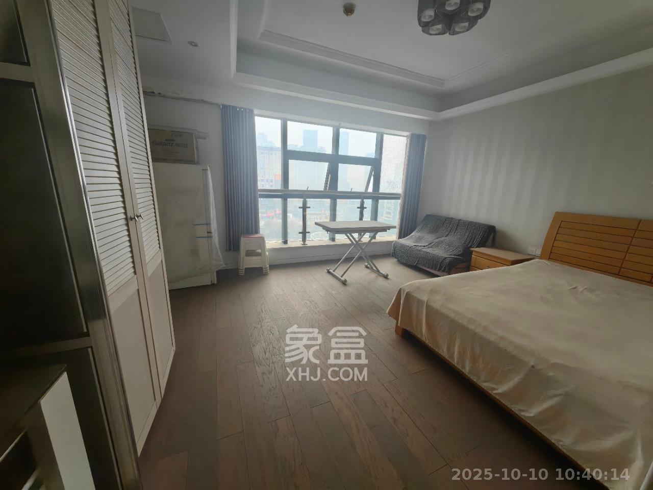 壹号公馆  1室1厅1卫    2200.0元/月室内图