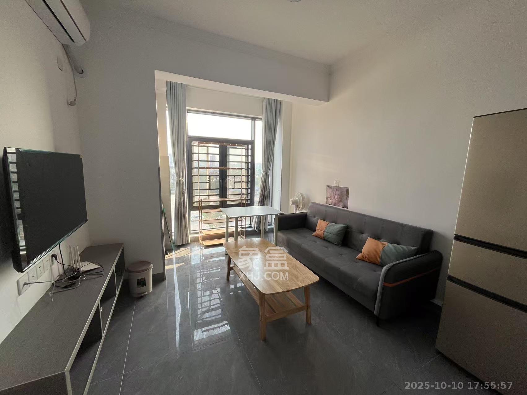 湘熙水郡（观澜海赋家园）  3室2厅2卫    2300.0元/月室内图