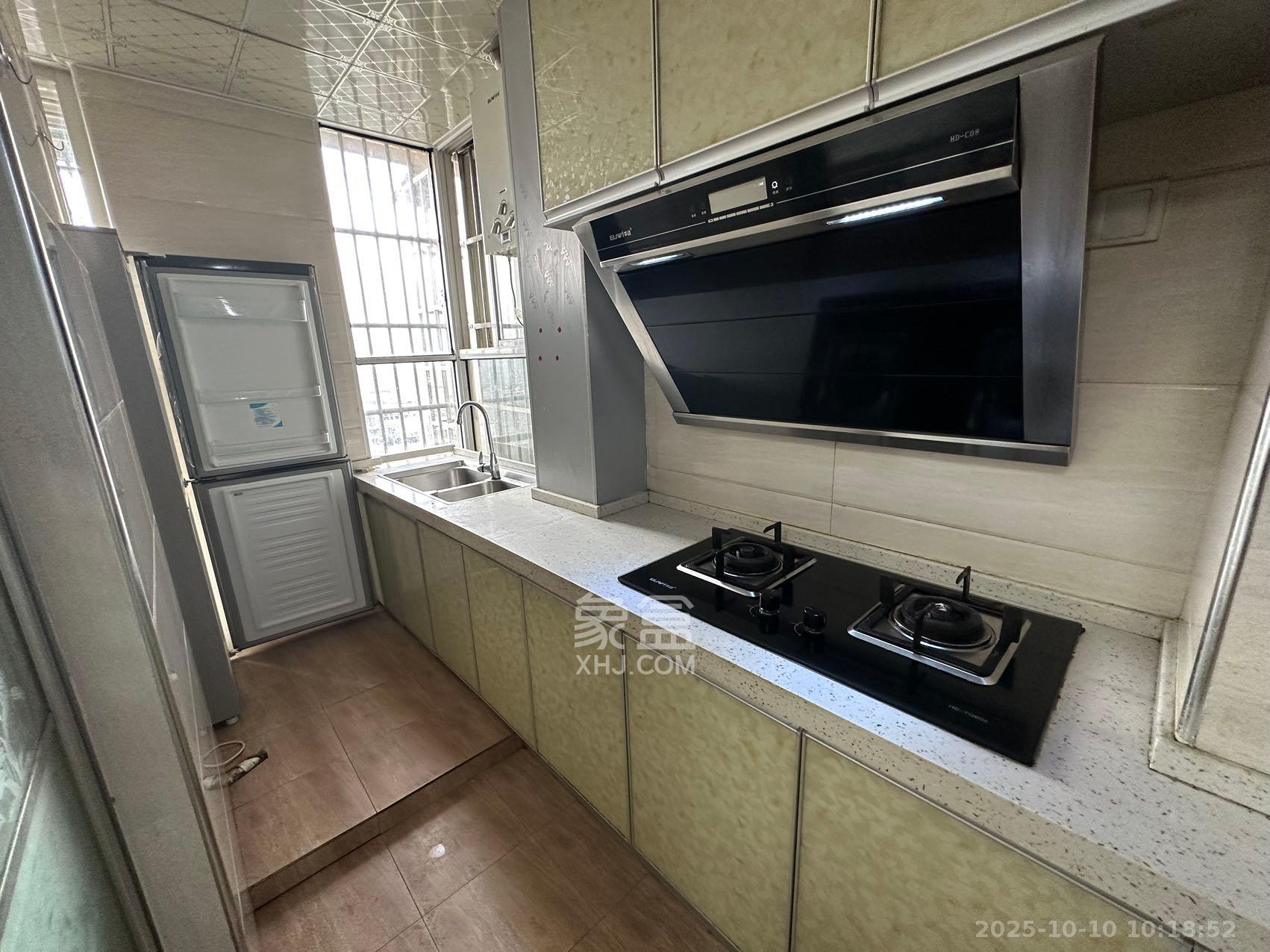 上河国际C区 1室1厅1卫 1800.0元/月 上河国际C区 1室1厅1卫 1800.0元/月室内图