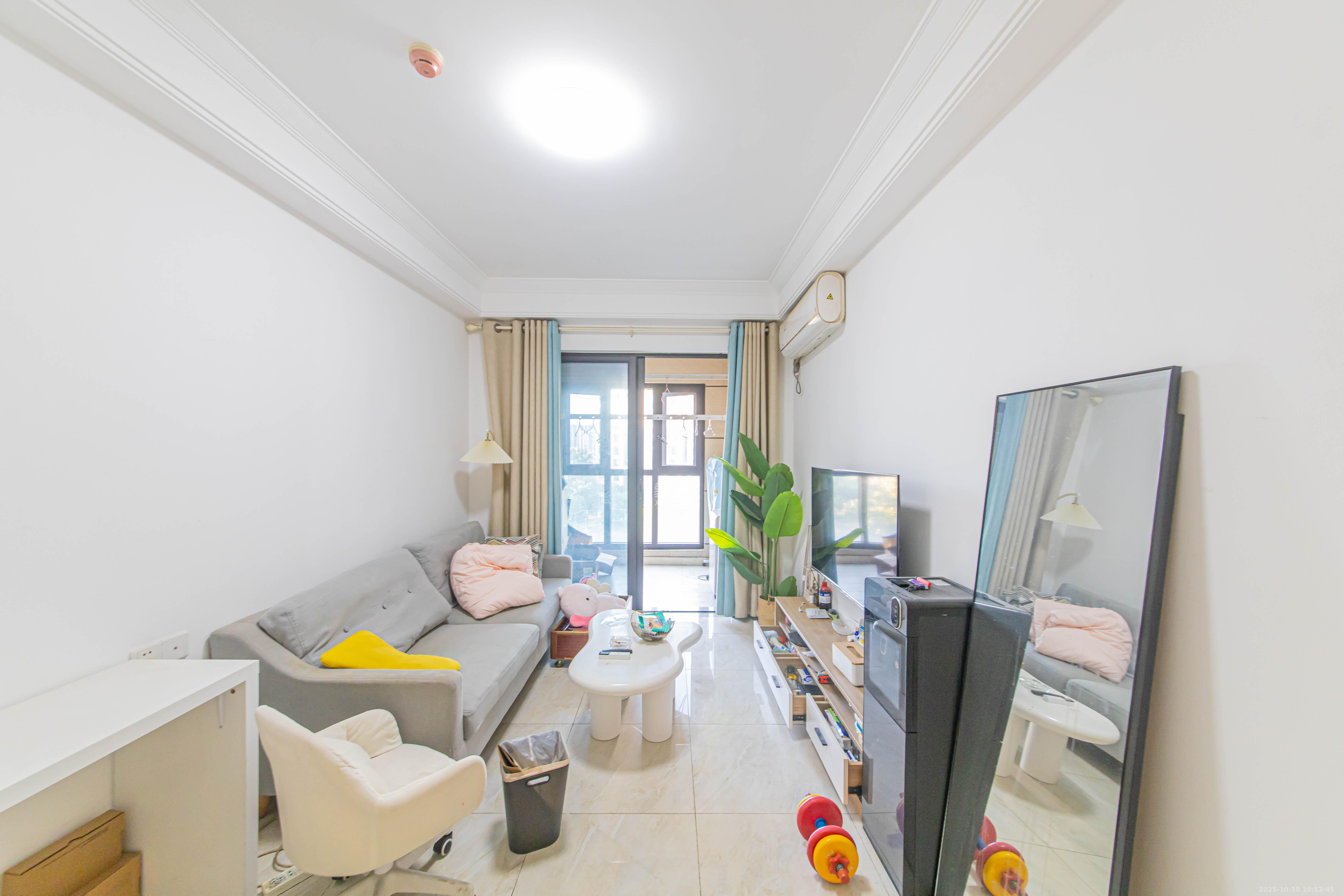 中海新城熙岸(中信新城五期)  1室1厅1卫    30.0万 中海新城熙岸(中信新城五期)  1室1厅1卫    30.0万