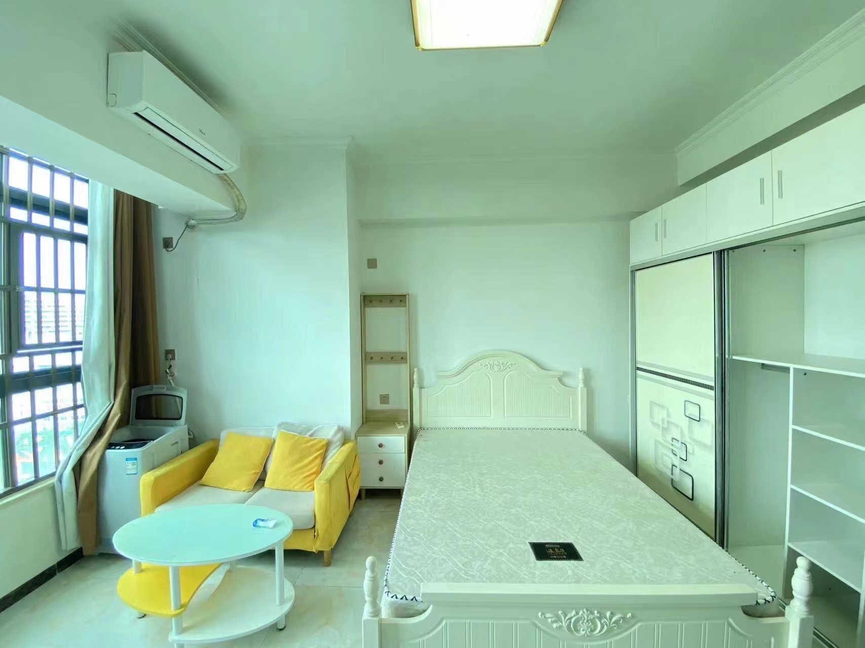 华山大厦（华山国际）  1室1厅1卫    1400.0元/月室内图