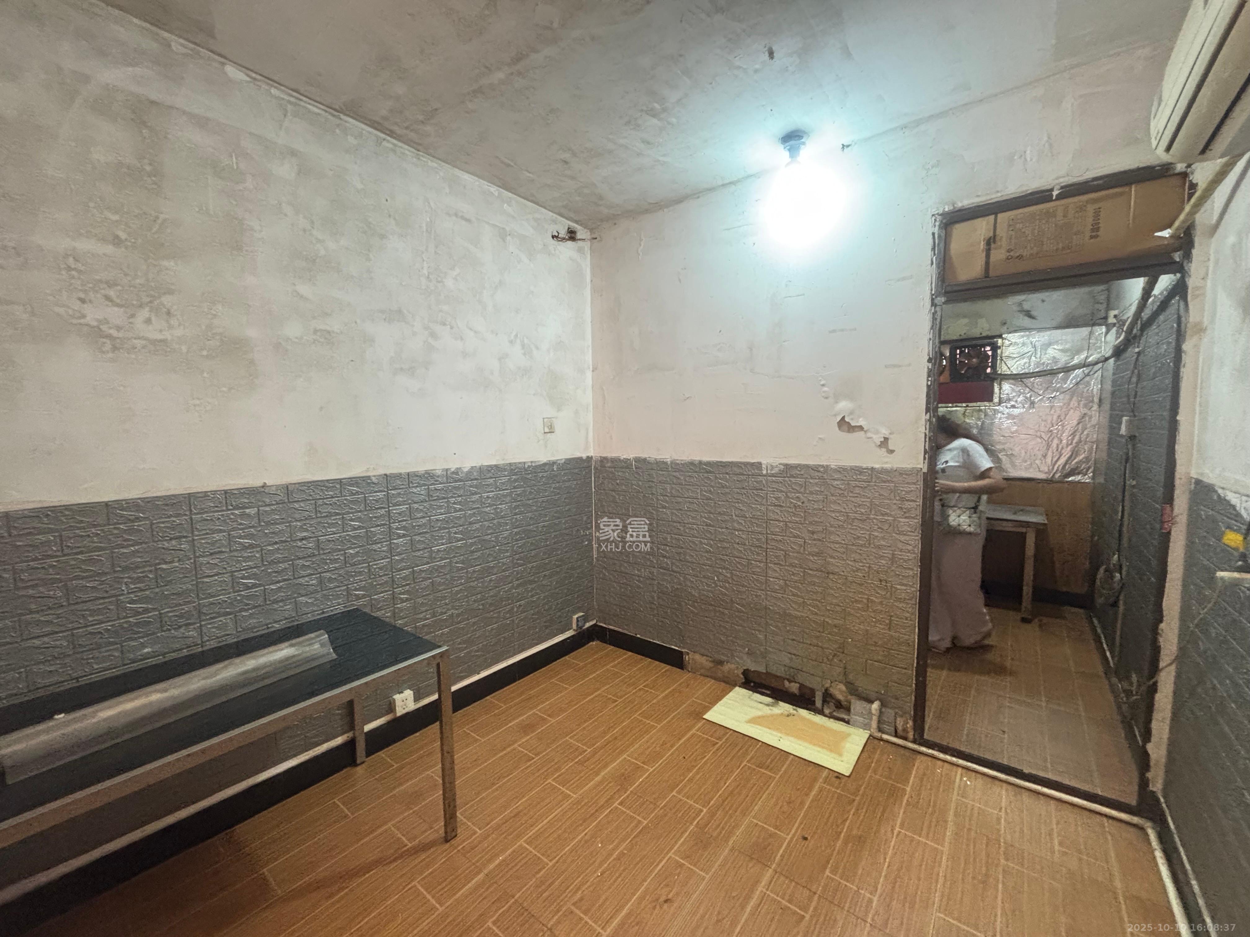 鄱阳小区   17.14㎡      1100.0元/月室内图