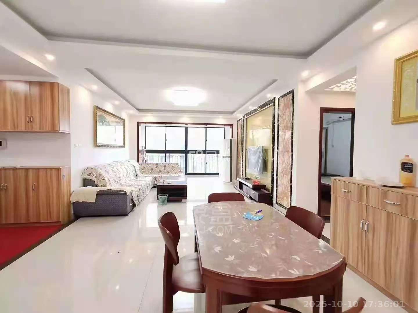 新桂广场 3室2厅2卫 1700.0元/月 新桂广场 3室2厅2卫 1700.0元/月室内图