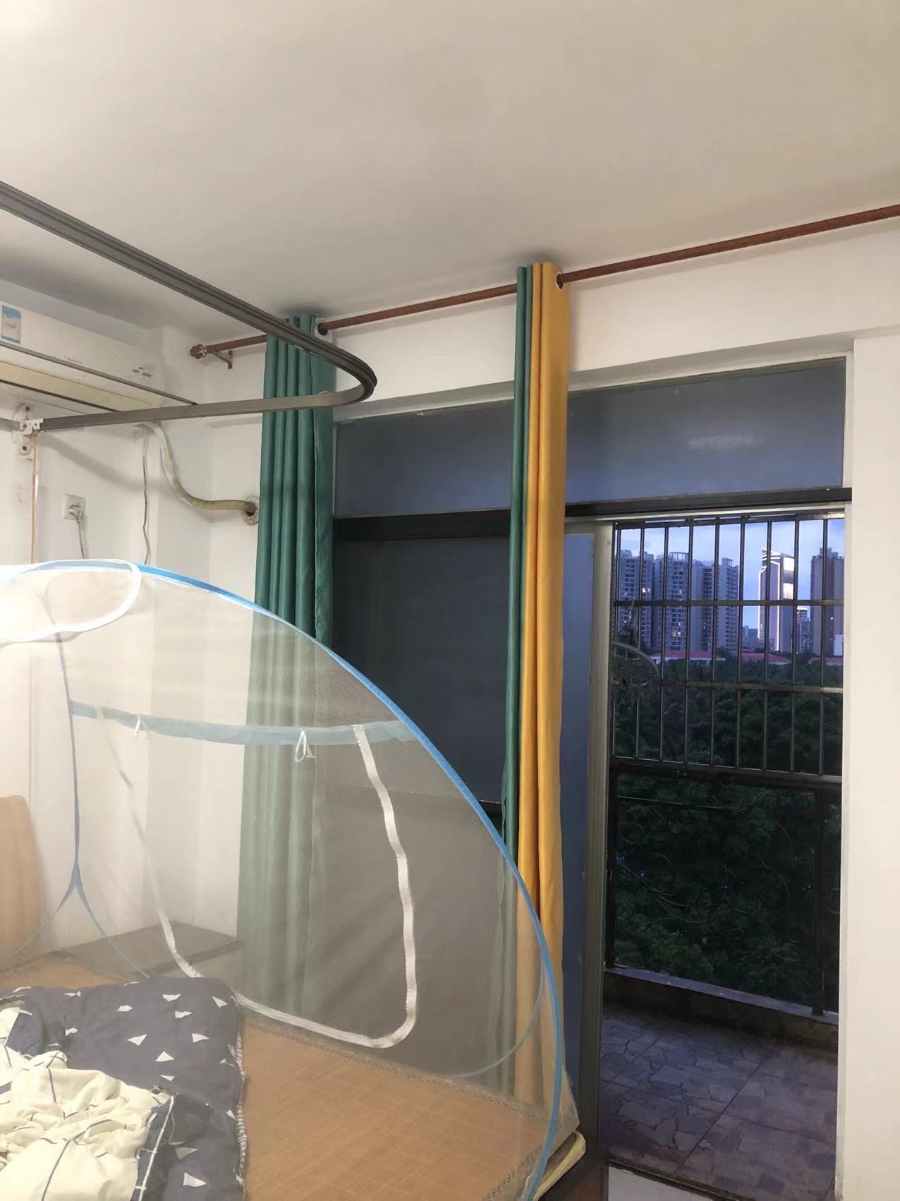 华秀小区  2室1厅1卫    1600.0元/月室内图