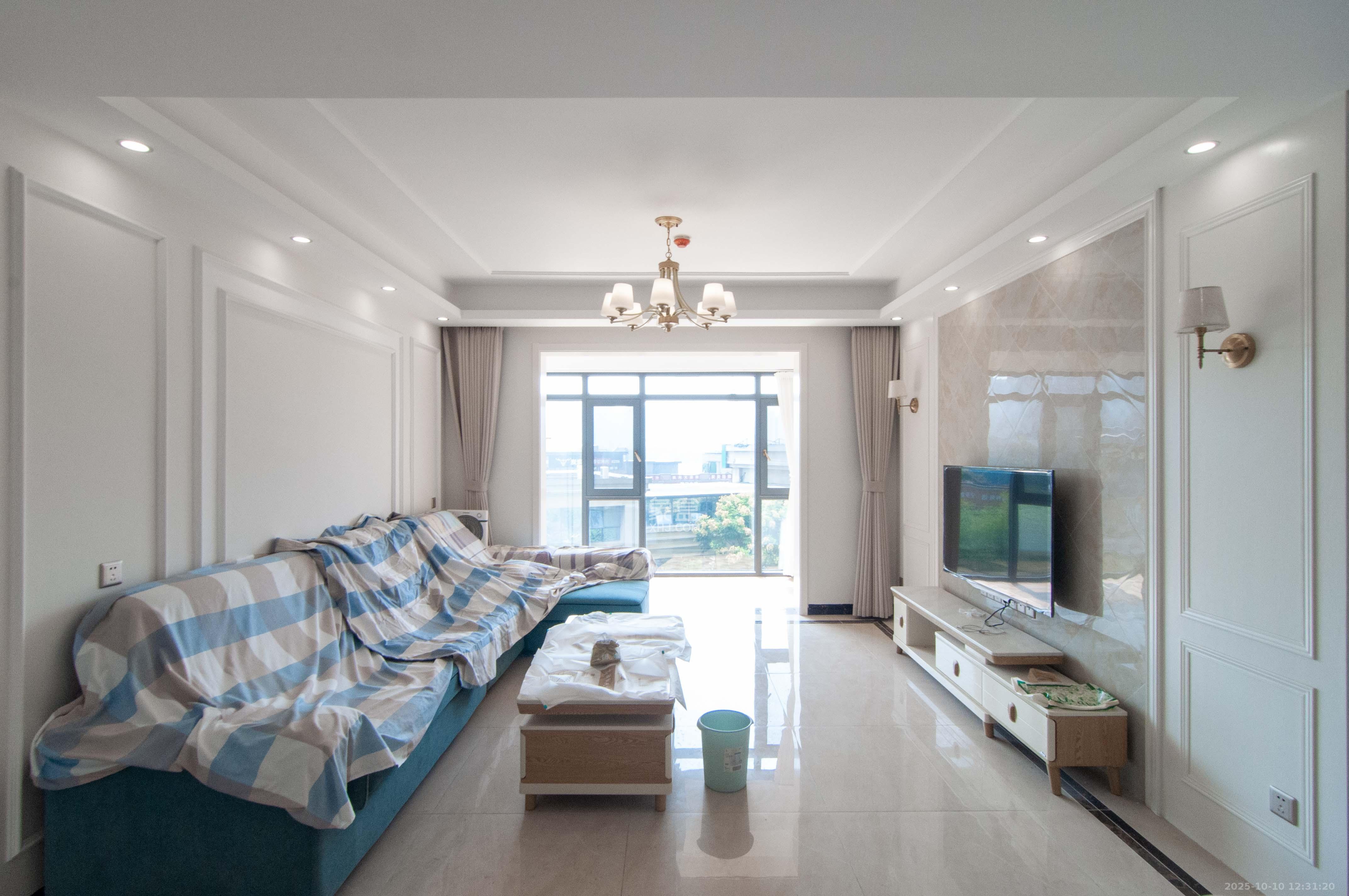 中建梅溪湖中心  4室2厅2卫    210.0万 中建梅溪湖中心  4室2厅2卫    210.0万