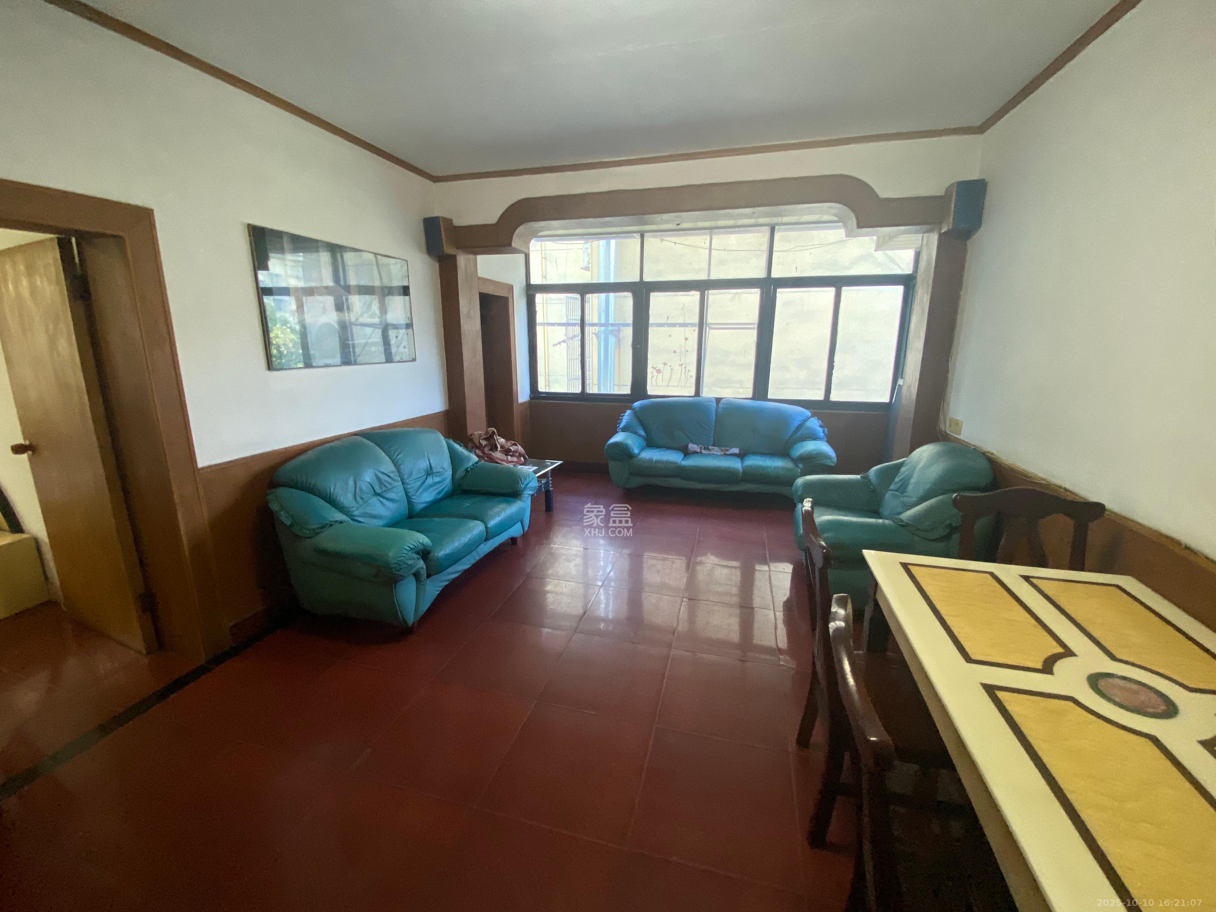 桔园小区1-8片  2室1厅1卫    1300.0元/月室内图