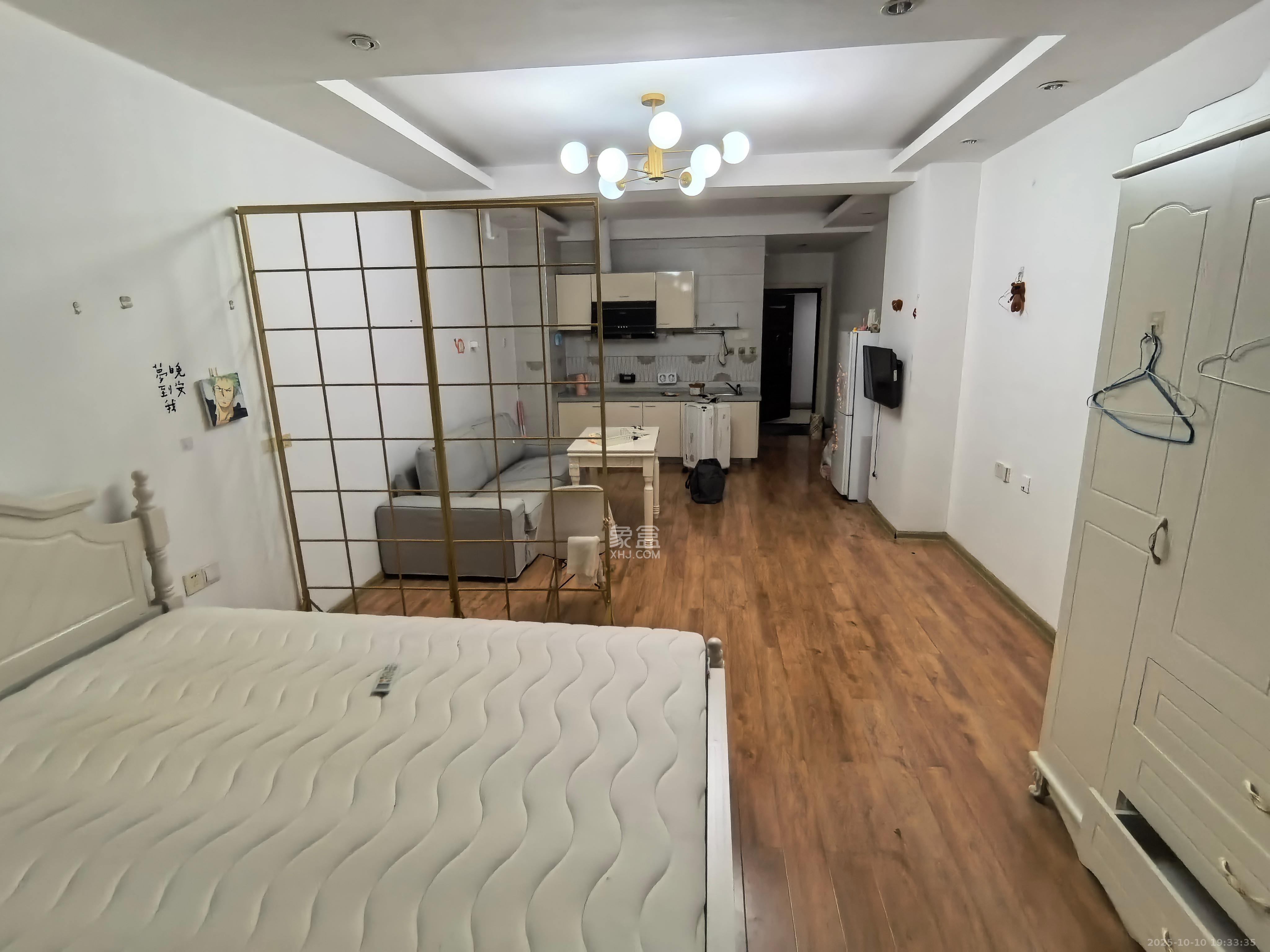 昊天大厦 1室1厅1卫 2000.0元/月 昊天大厦 1室1厅1卫 2000.0元/月室内图