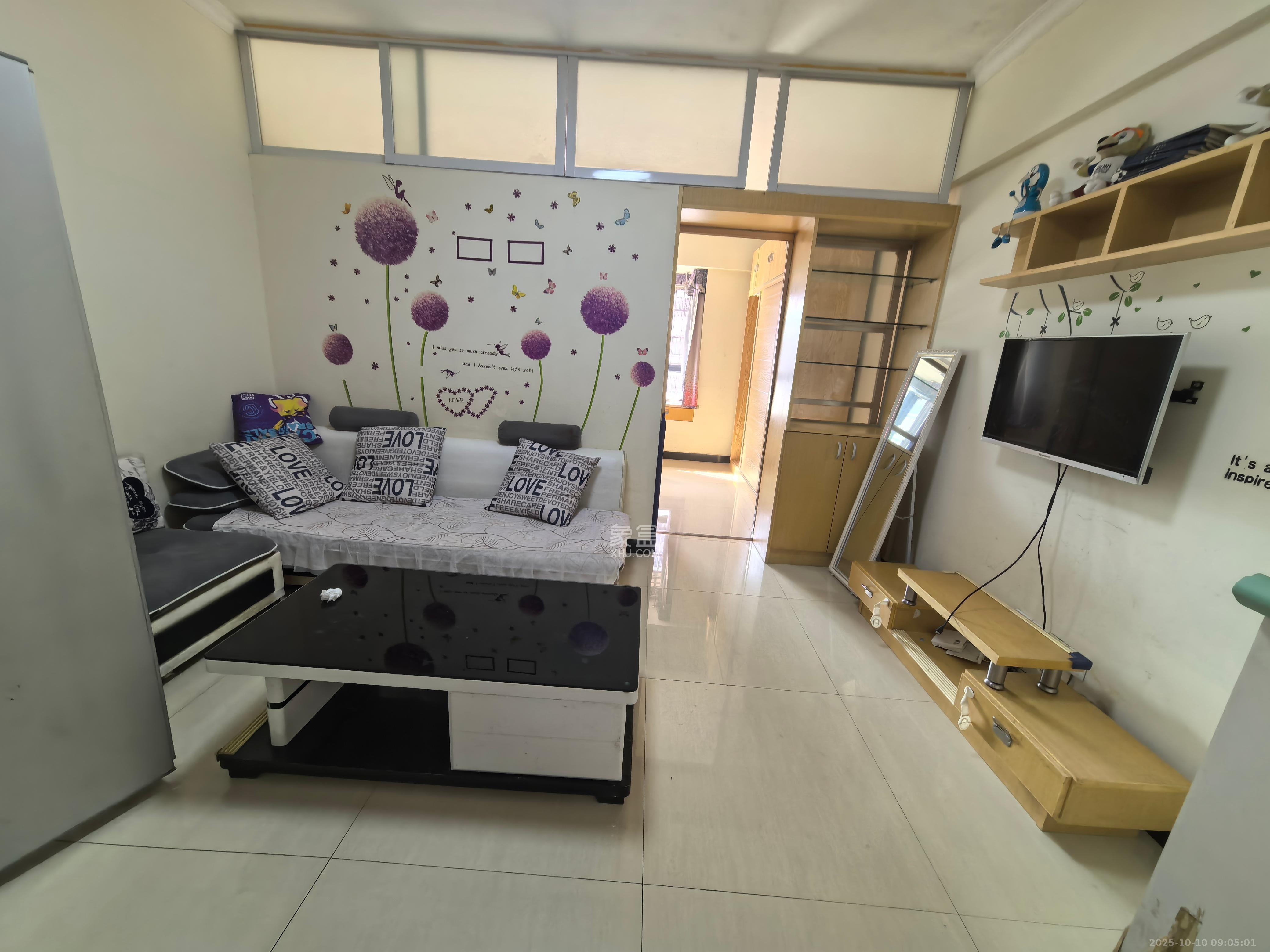 世纪桃花苑 1室1厅1卫 1350.0元/月 世纪桃花苑 1室1厅1卫 1350.0元/月室内图