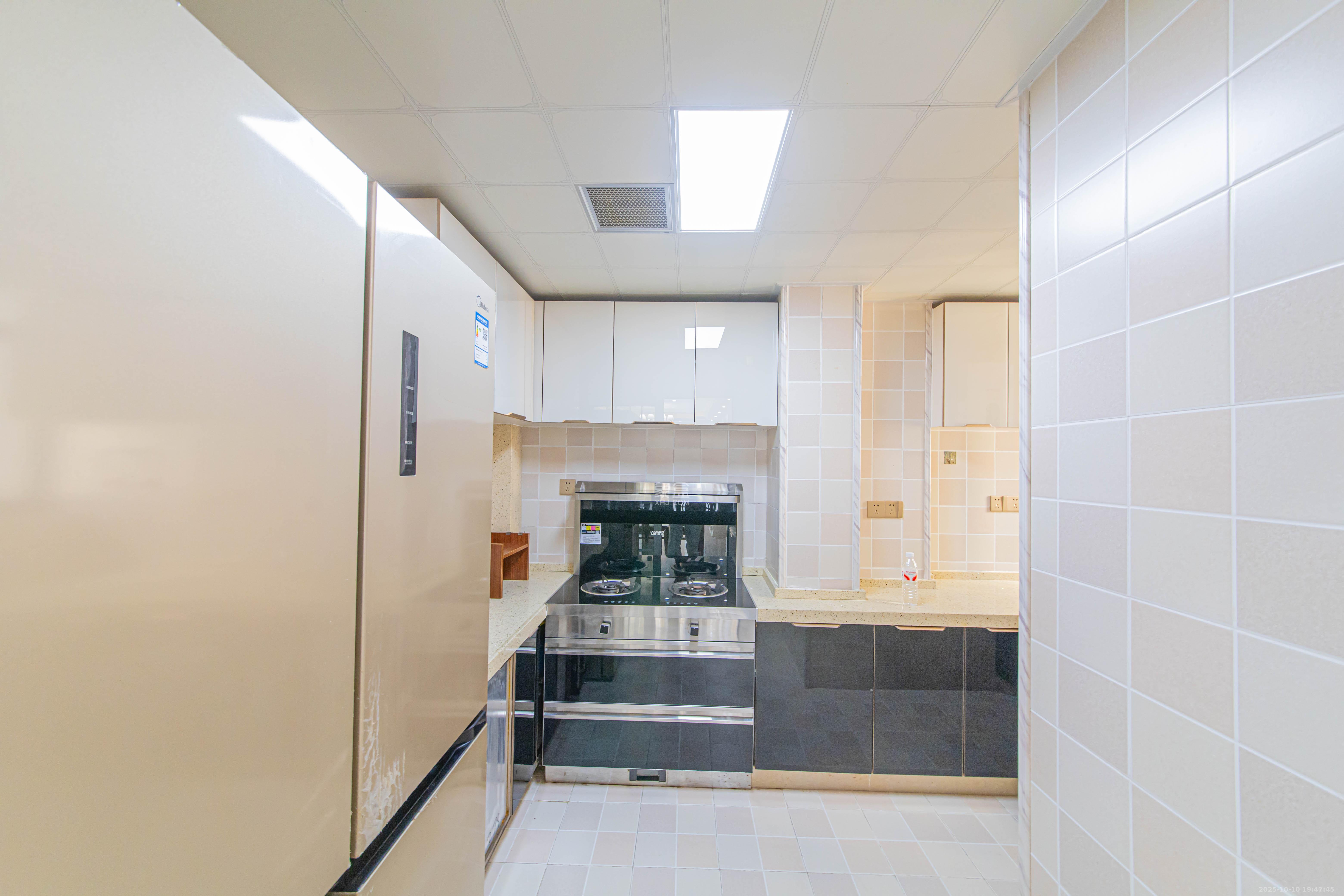 鑫远悦城（鑫远悦时代）  3室2厅1卫    96.0万厨房