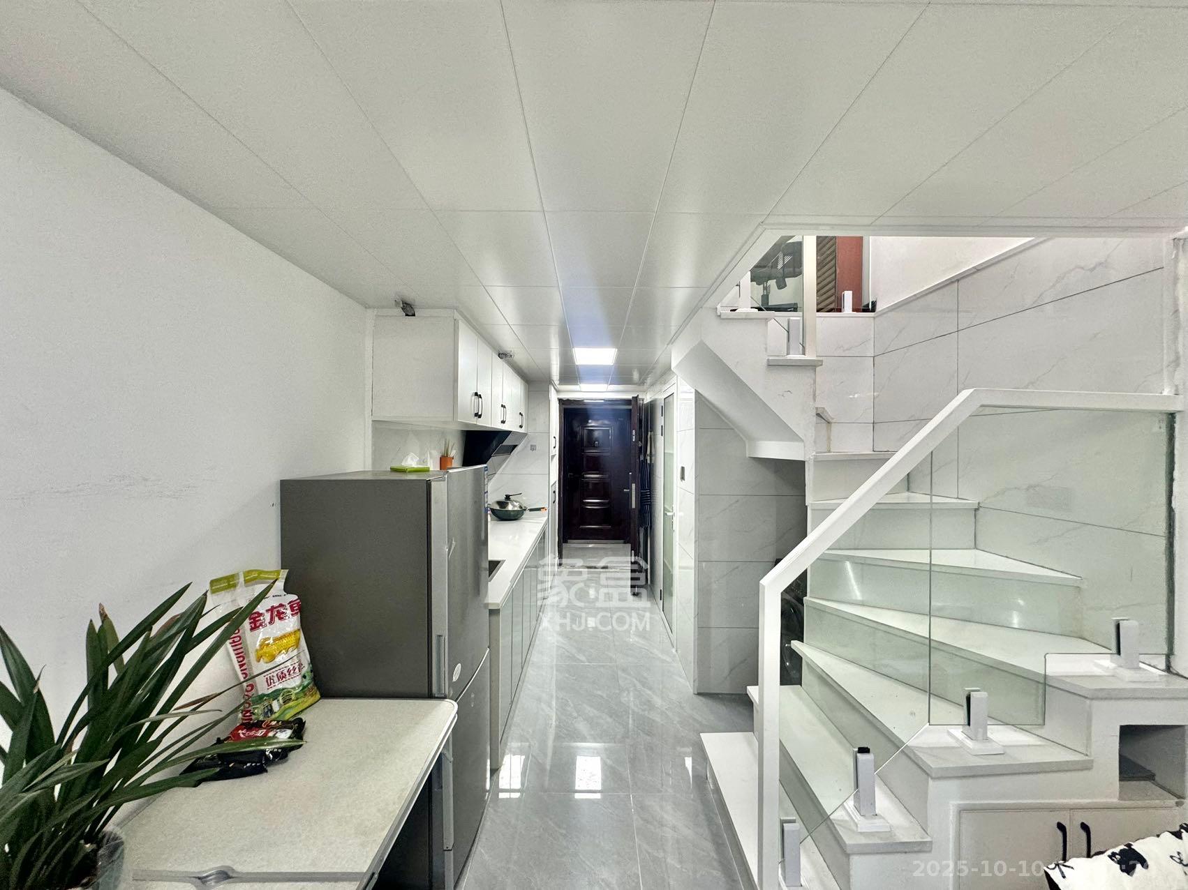 新长海D1站  1室1厅1卫    1550.0元/月 新长海D1站  1室1厅1卫    1550.0元/月室内图