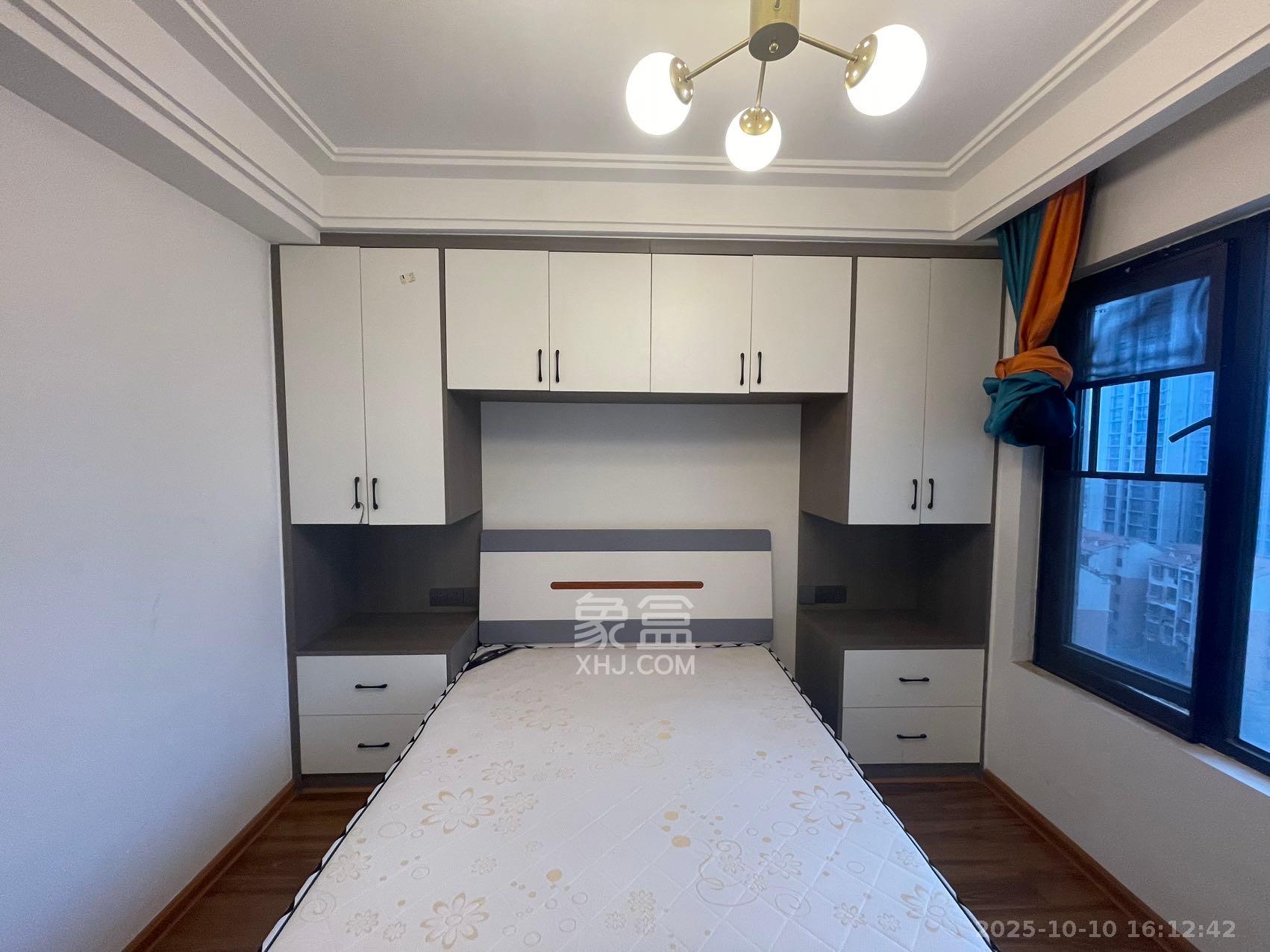 中海珑悦府  1室1厅1卫    1200.0元/月 中海珑悦府  1室1厅1卫    1200.0元/月室内图