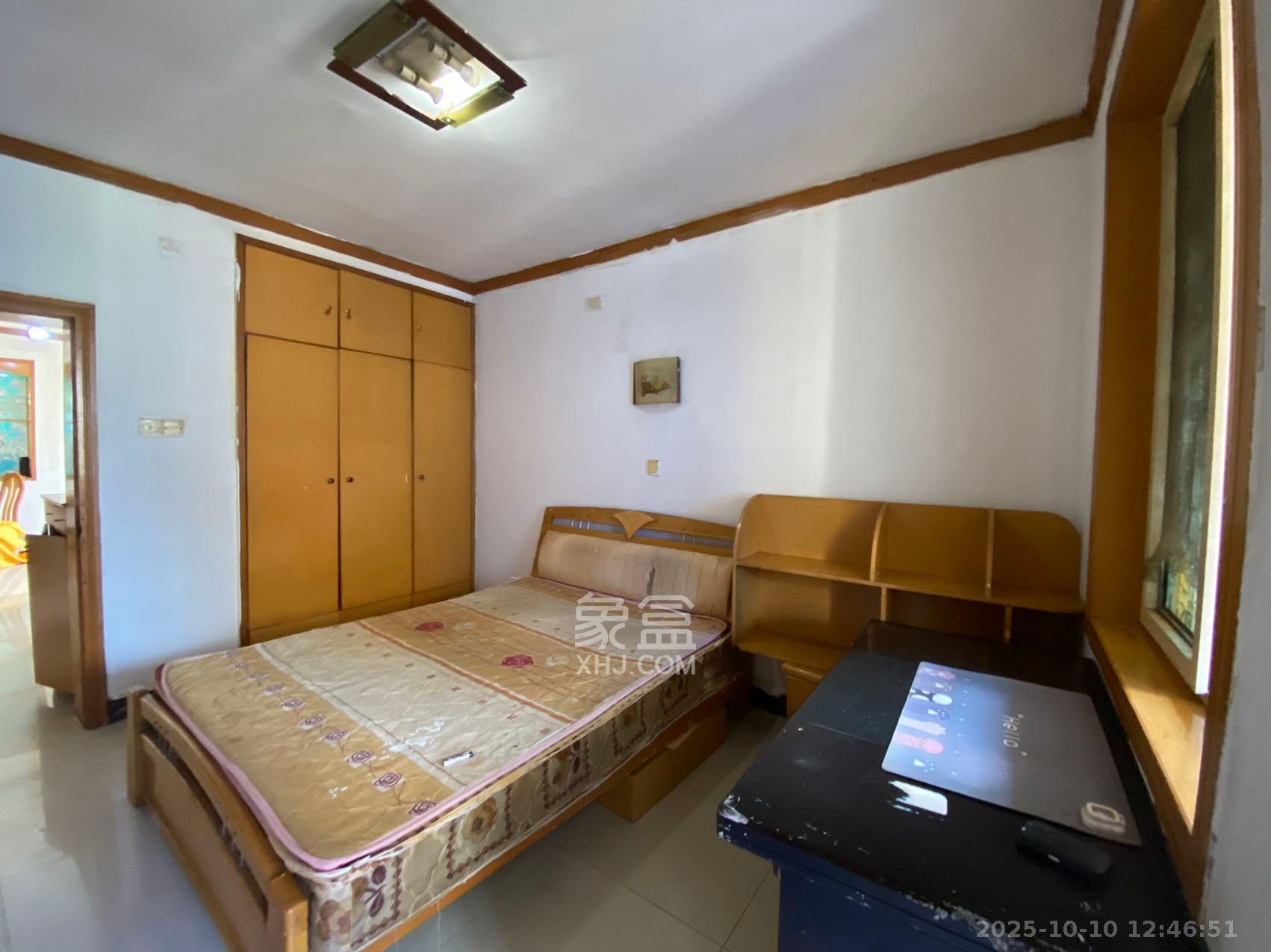 德政园  2室2厅1卫    1400.0元/月室内图