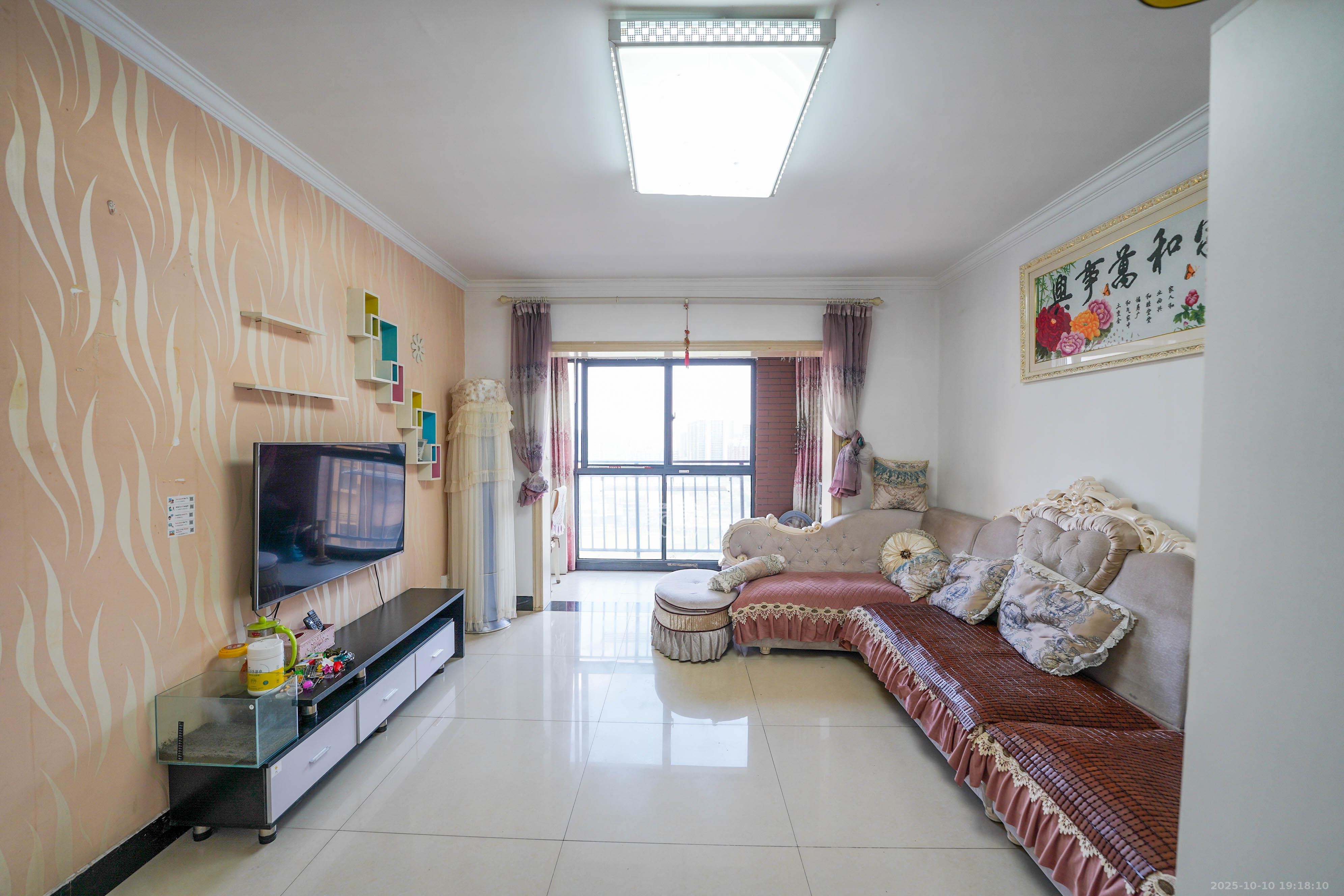 嘉华城(一期)  2室2厅1卫    86.0万 嘉华城(一期)  2室2厅1卫    86.0万