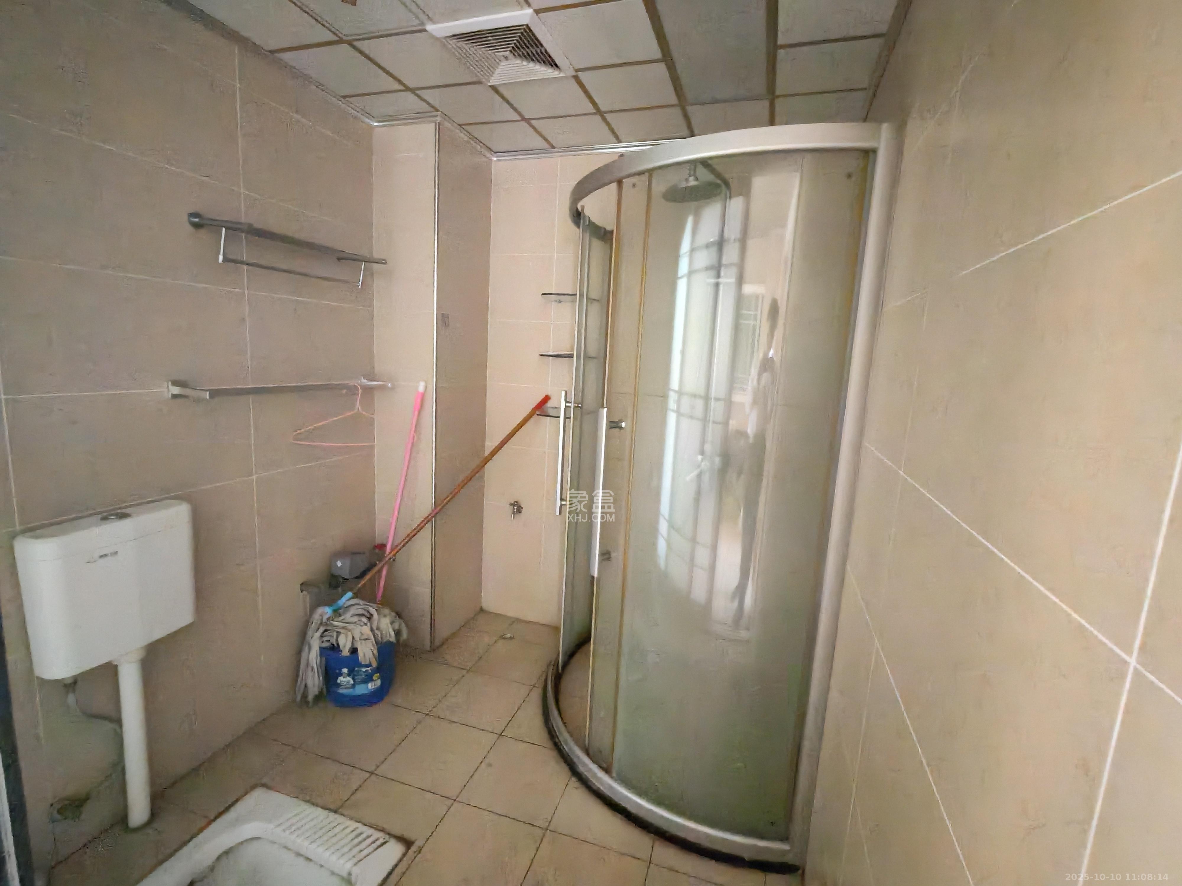 上河国际C区 3室2厅2卫 2900.0元/月 上河国际C区 3室2厅2卫 2900.0元/月室内图