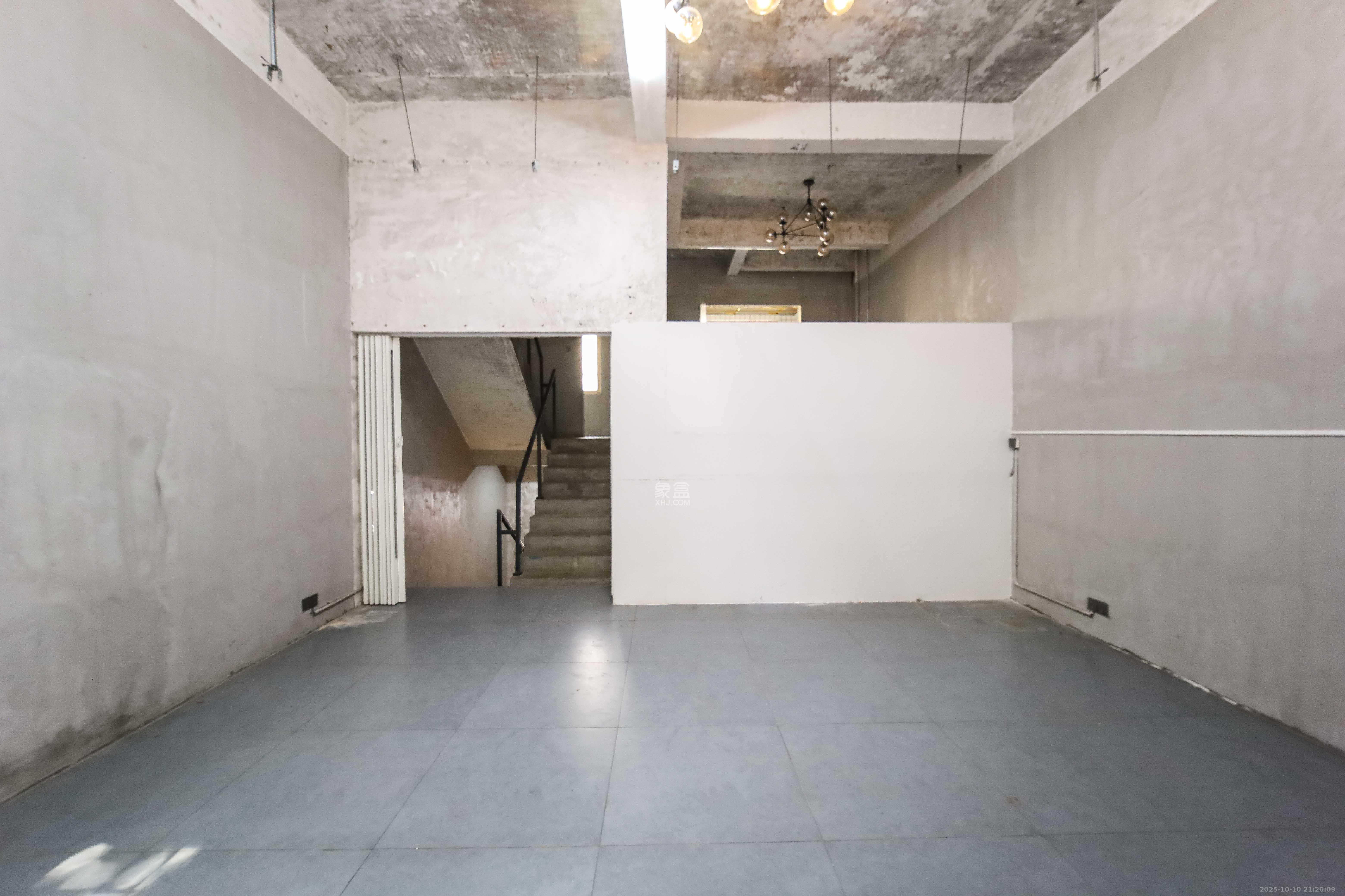 水云间  4室3厅2卫    320.0万 水云间  4室3厅2卫    320.0万