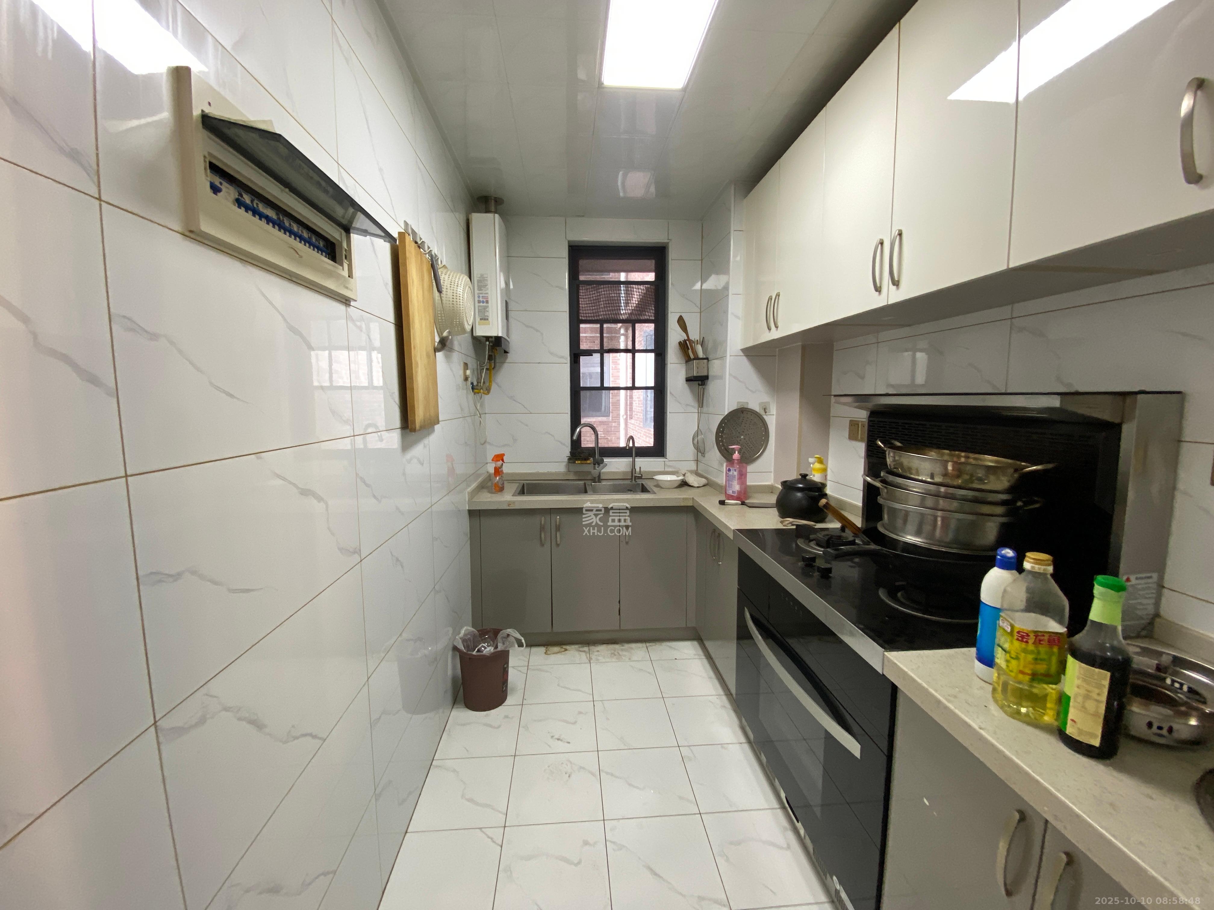 深业喜汇  4室2厅2卫    3000.0元/月室内图