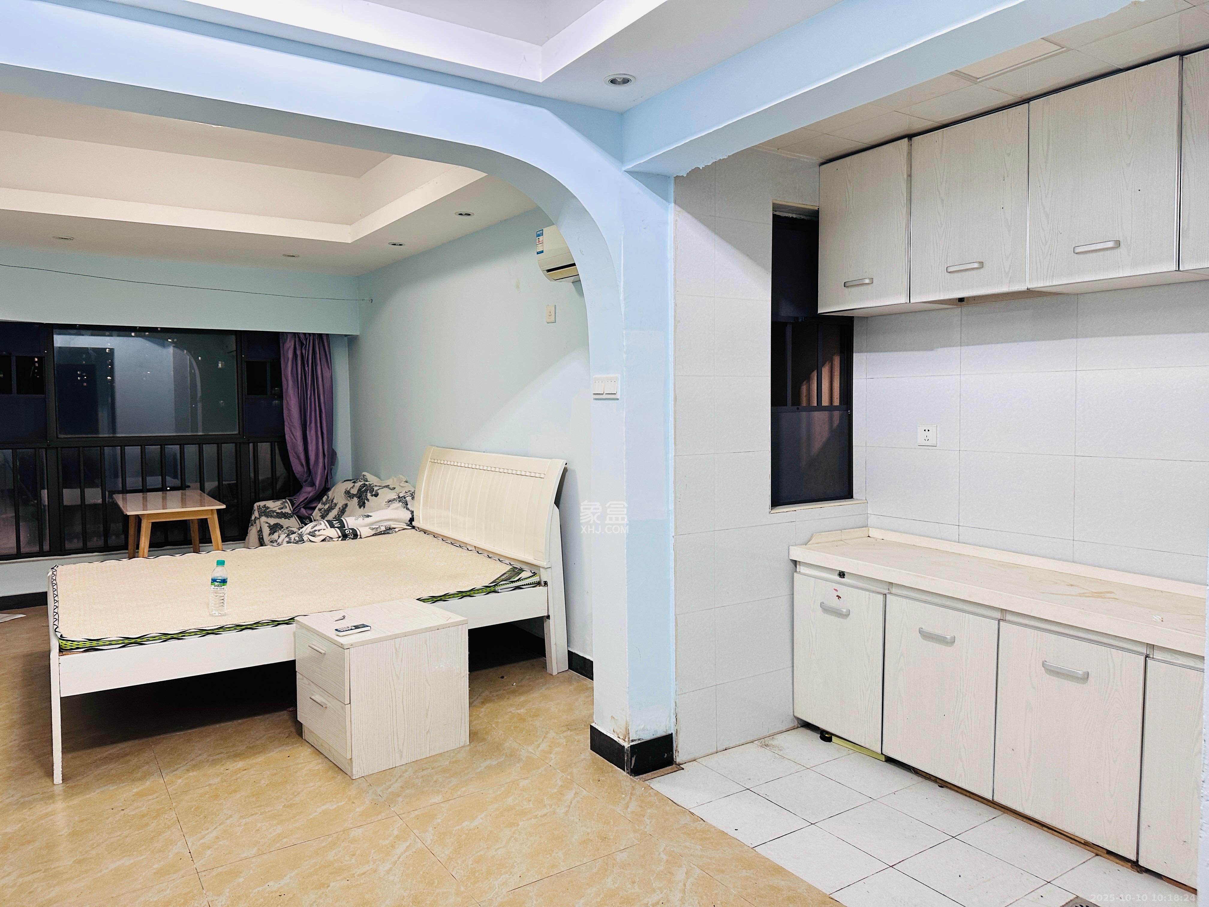 罗马国际公寓  1室1厅1卫    1200.0元/月室内图