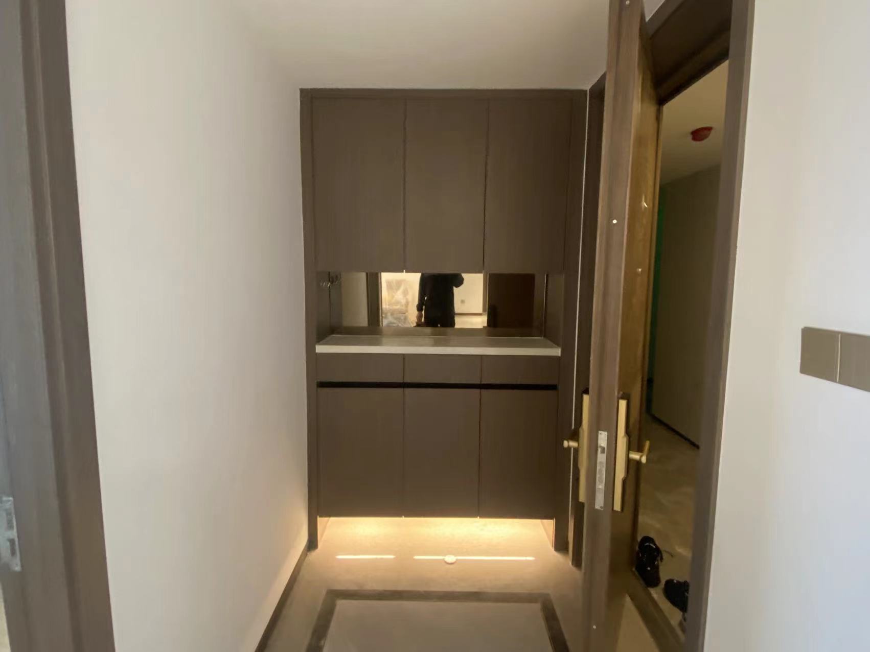 招商雍华府  3室2厅2卫    5000.0元/月 招商雍华府  3室2厅2卫    5000.0元/月室内图