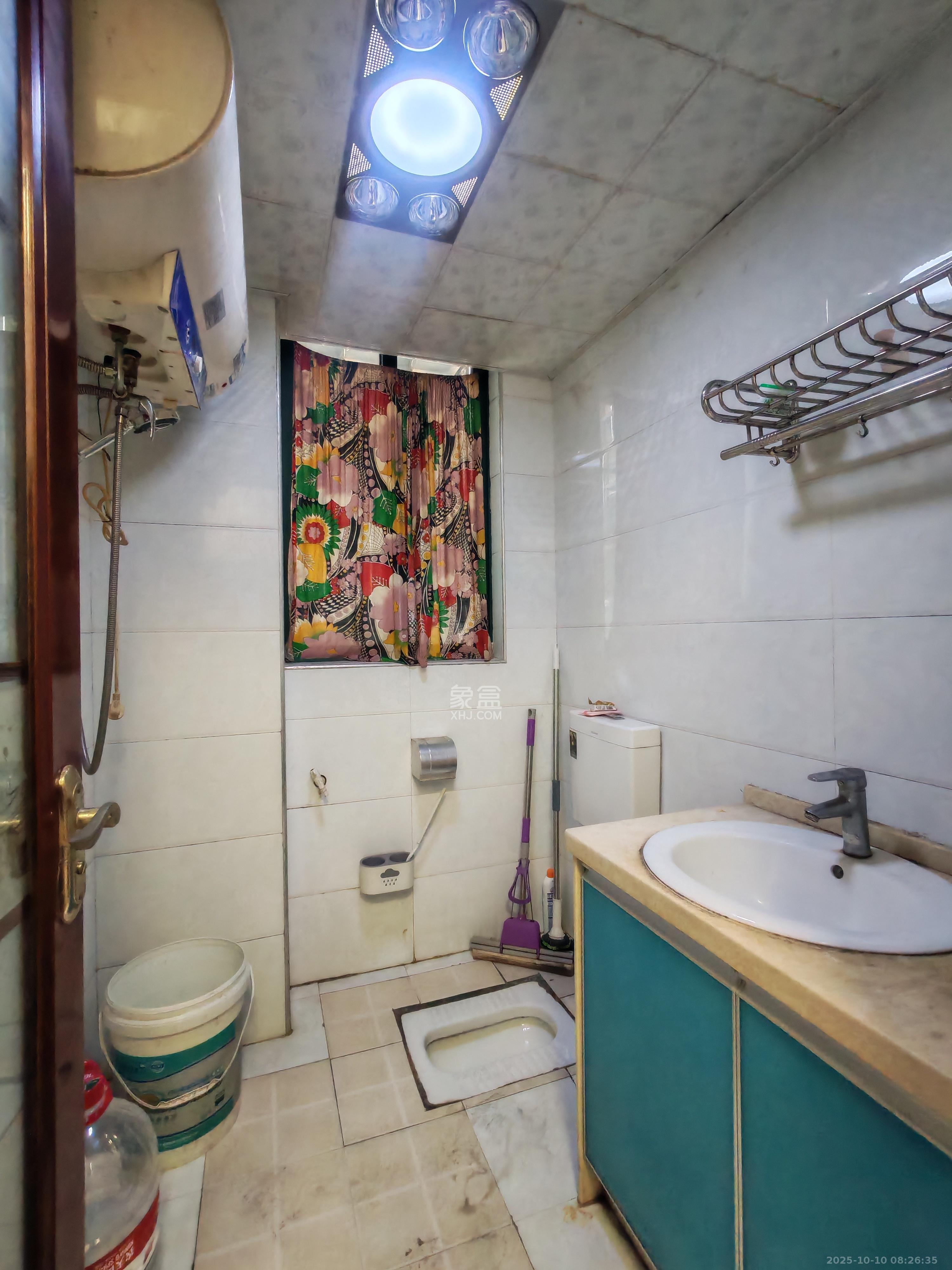 华天LOHO小镇  1室1厅1卫    1000.0元/月 华天LOHO小镇  1室1厅1卫    1000.0元/月室内图