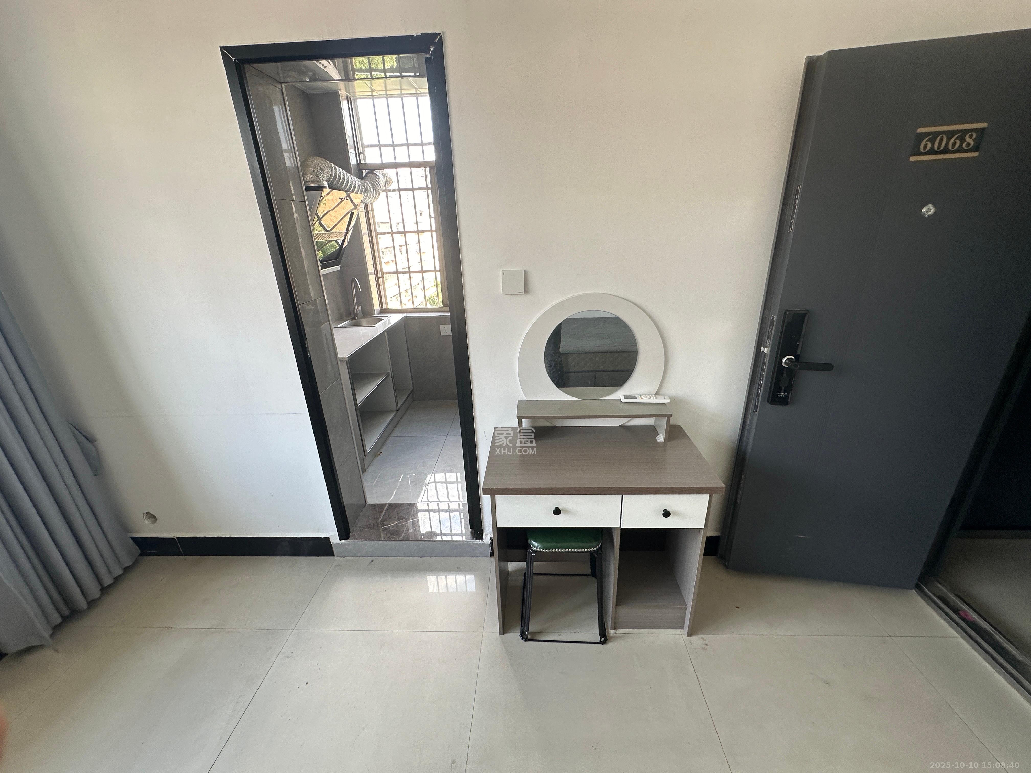 黄鹤小区2片  1室0厅0卫    1100.0元/月室内图