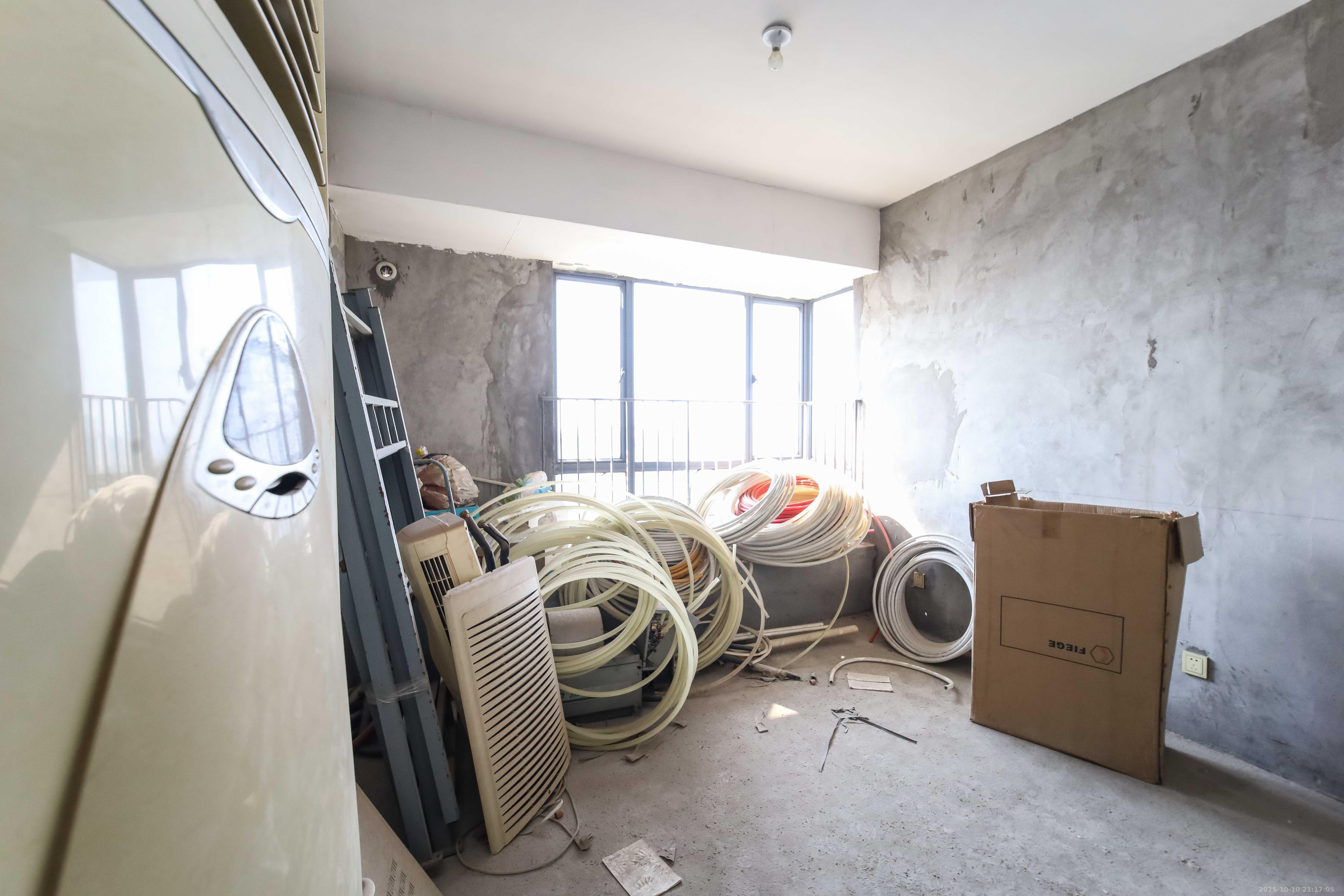 江河双水湾  2室2厅1卫    54.0万 江河双水湾  2室2厅1卫    54.0万卧室