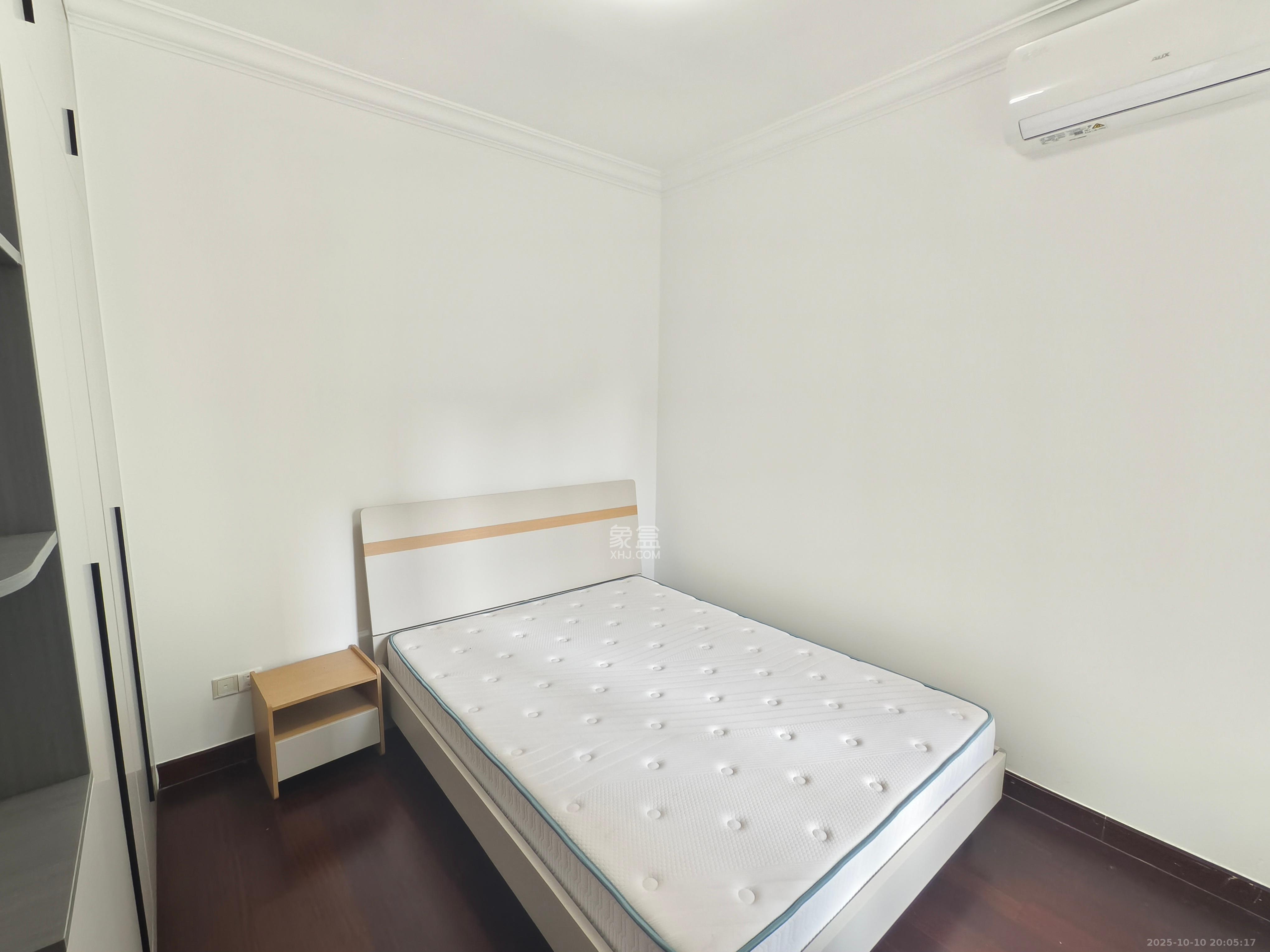 恒大翡翠华庭  2室1厅1卫    2000.0元/月室内图