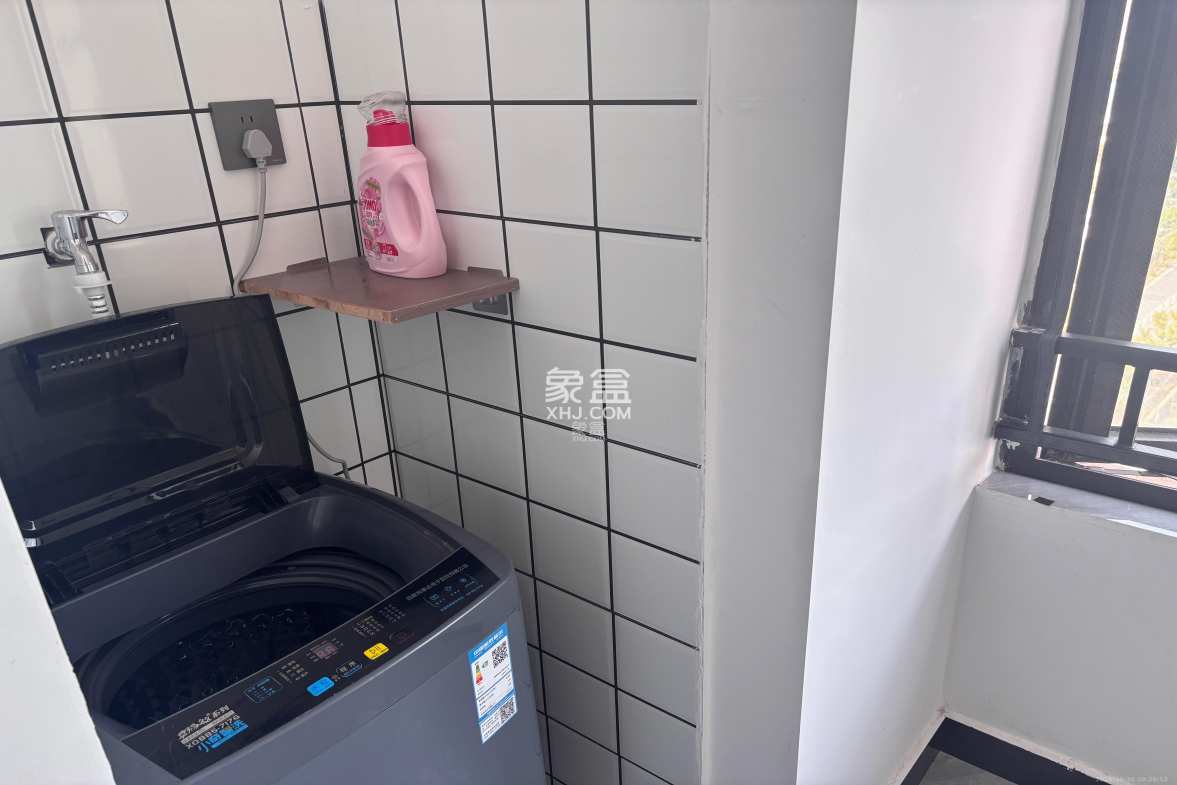 中海珑悦府  1室0厅0卫    1300.0元/月 中海珑悦府  1室0厅0卫    1300.0元/月室内图