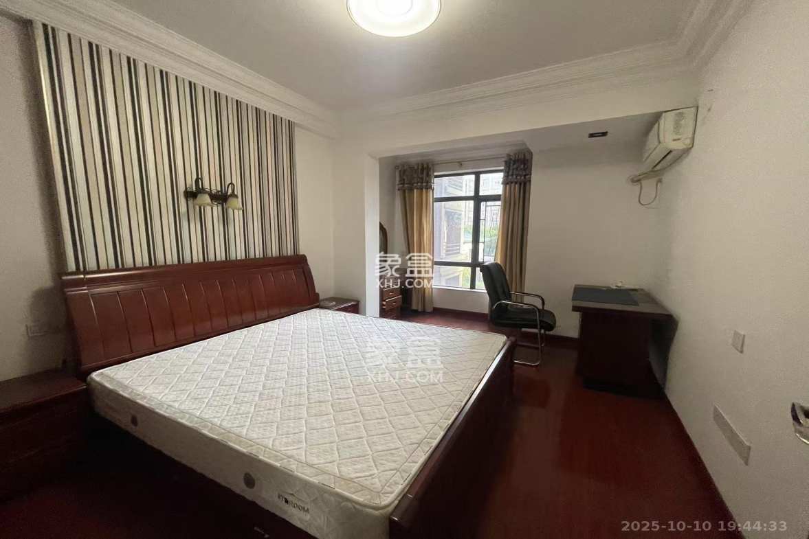 湘域城邦(湘域国际中心) 2室1厅1卫 3200.0元/月 湘域城邦(湘域国际中心) 2室1厅1卫 3200.0元/月室内图