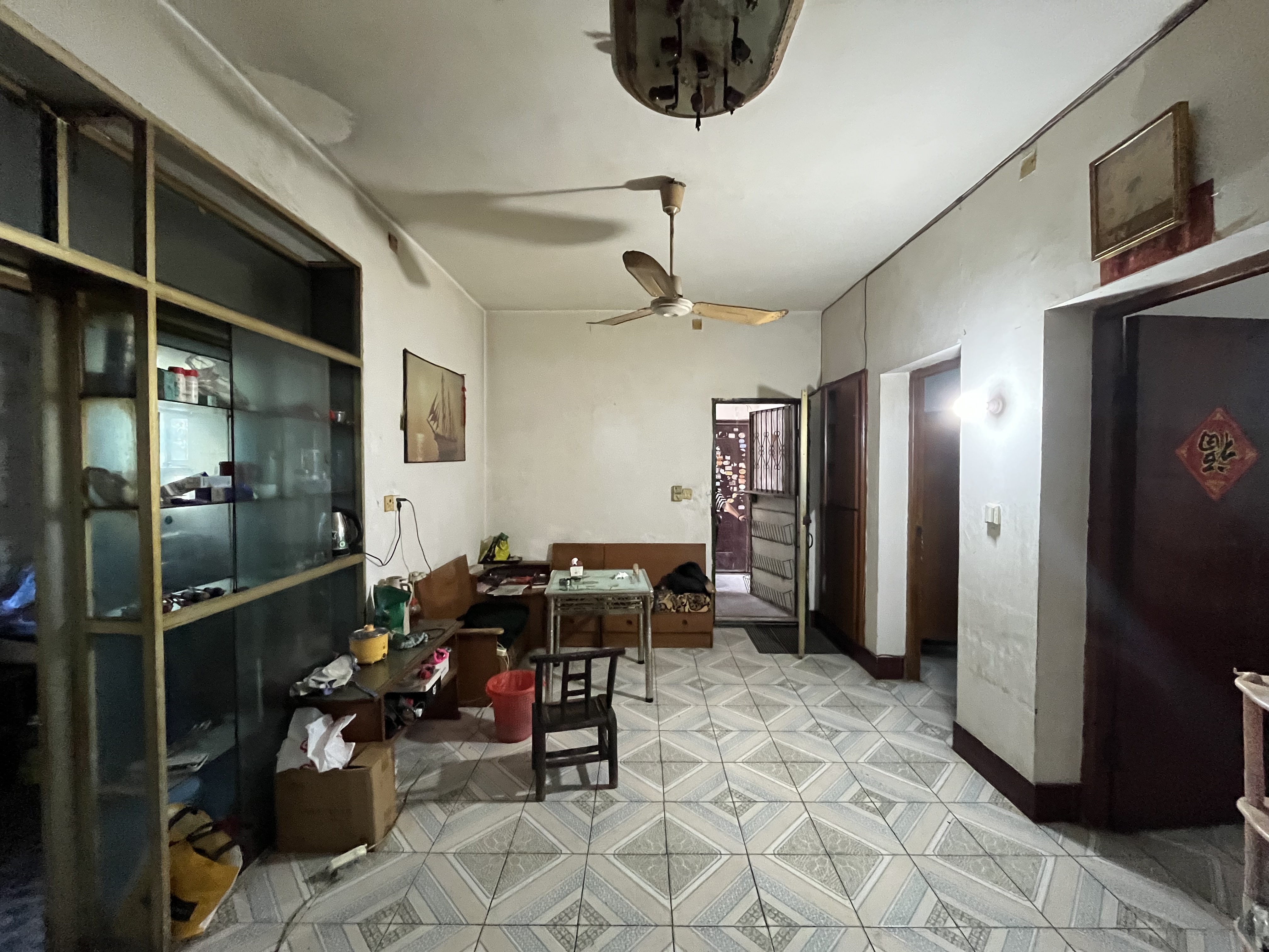 学堂冲二村体育路48号 2室1厅1卫 15.0万 学堂冲二村体育路48号 2室1厅1卫 15.0万室内图