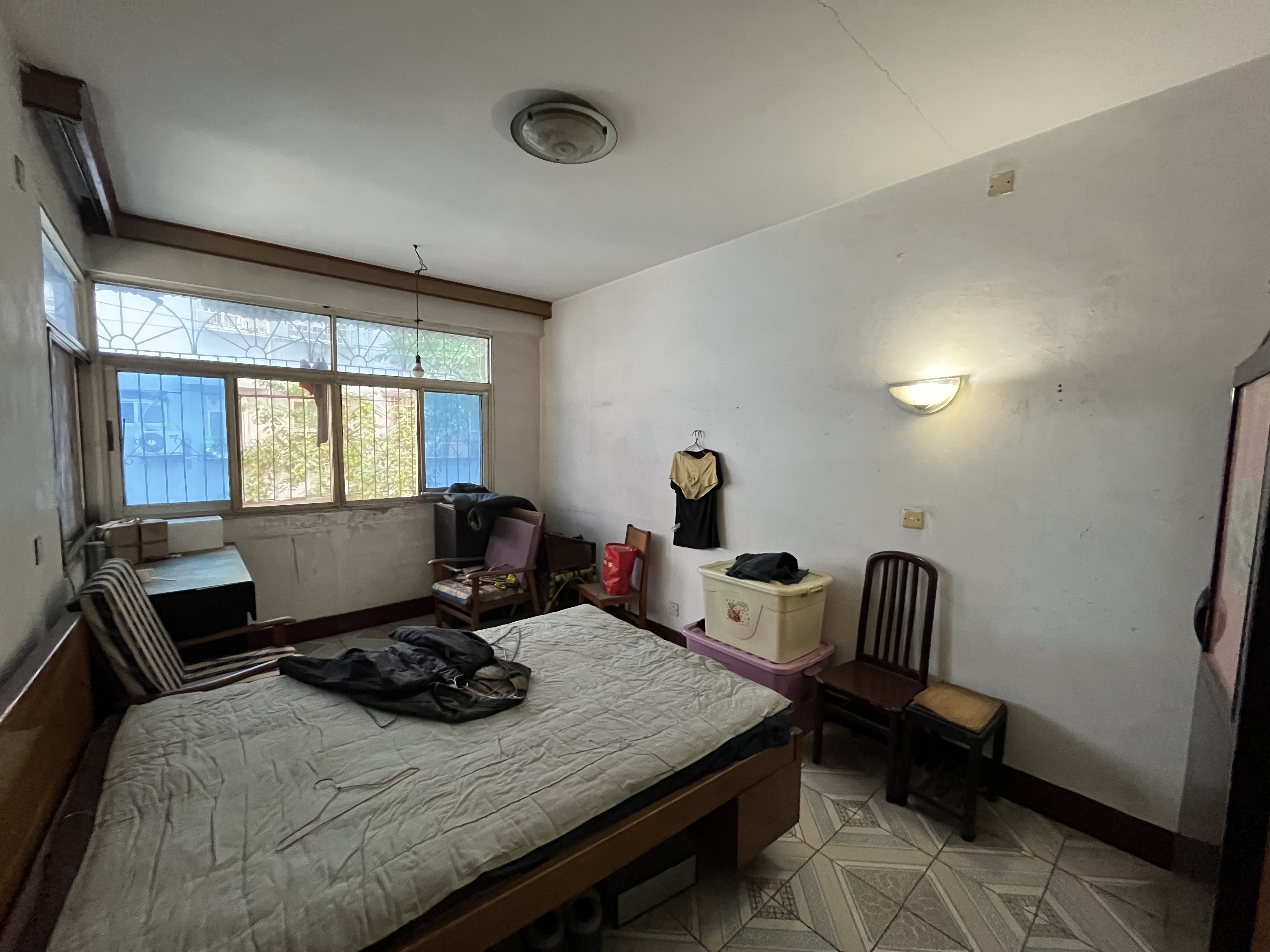 学堂冲二村体育路48号 2室1厅1卫 15.0万 学堂冲二村体育路48号 2室1厅1卫 15.0万室内图