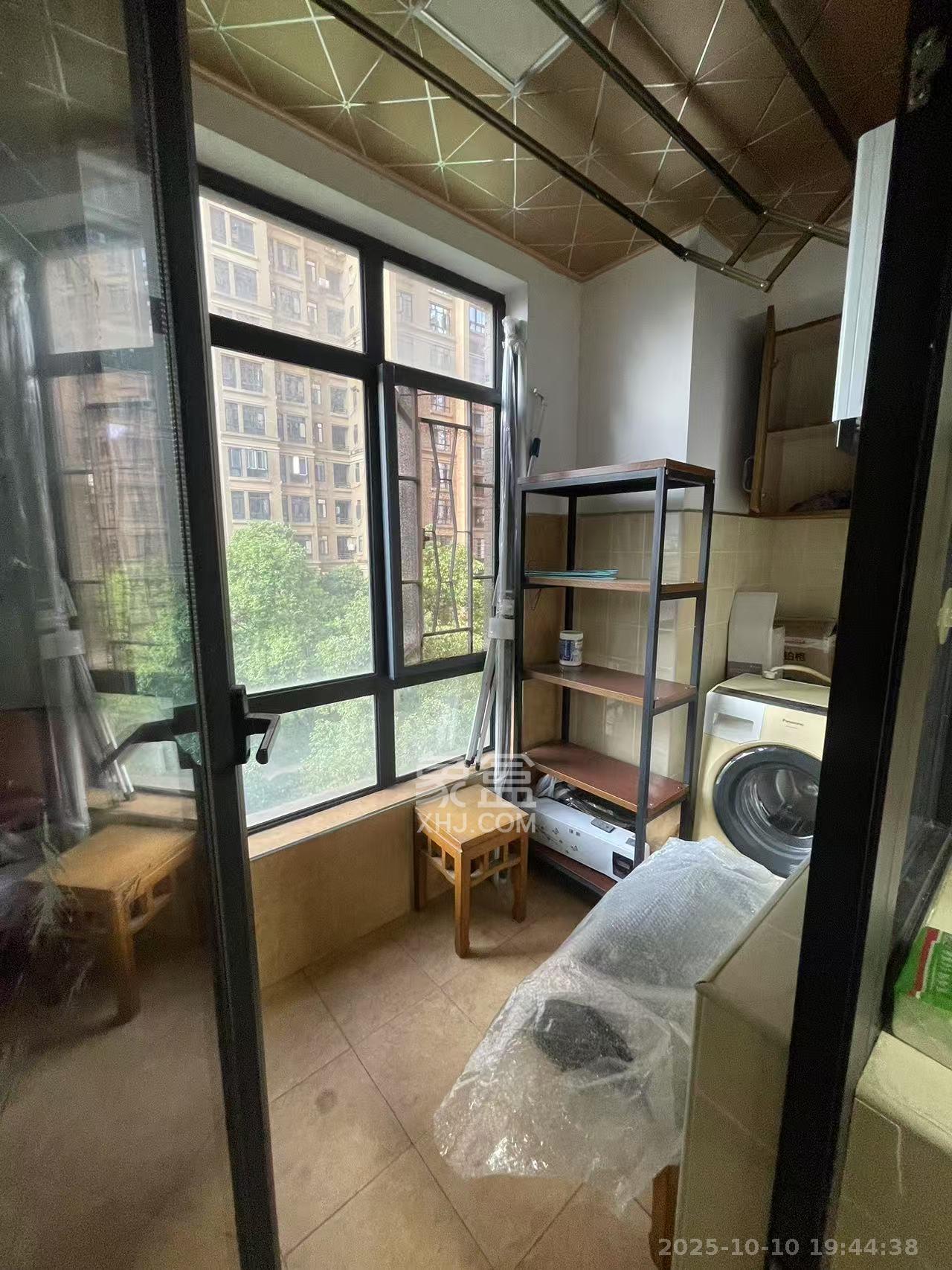 湘域城邦（湘域国际中心）  2室1厅1卫    3200.0元/月室内图