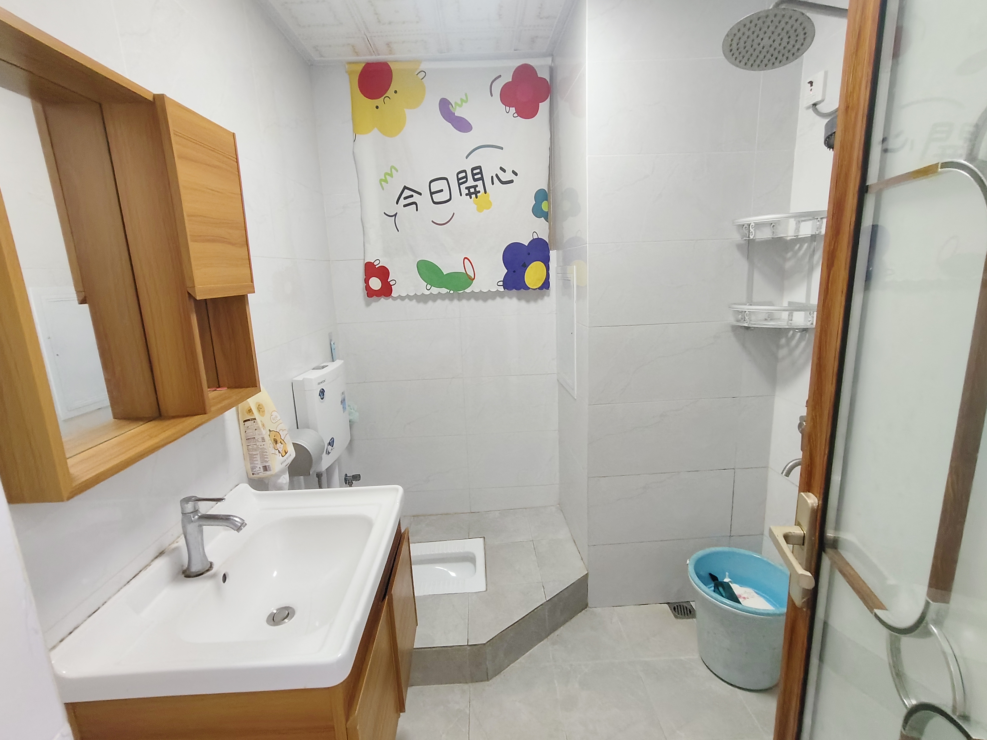 富豪大厦(富豪花园) 3室2厅1卫 2300.0元/月 富豪大厦(富豪花园) 3室2厅1卫 2300.0元/月室内图