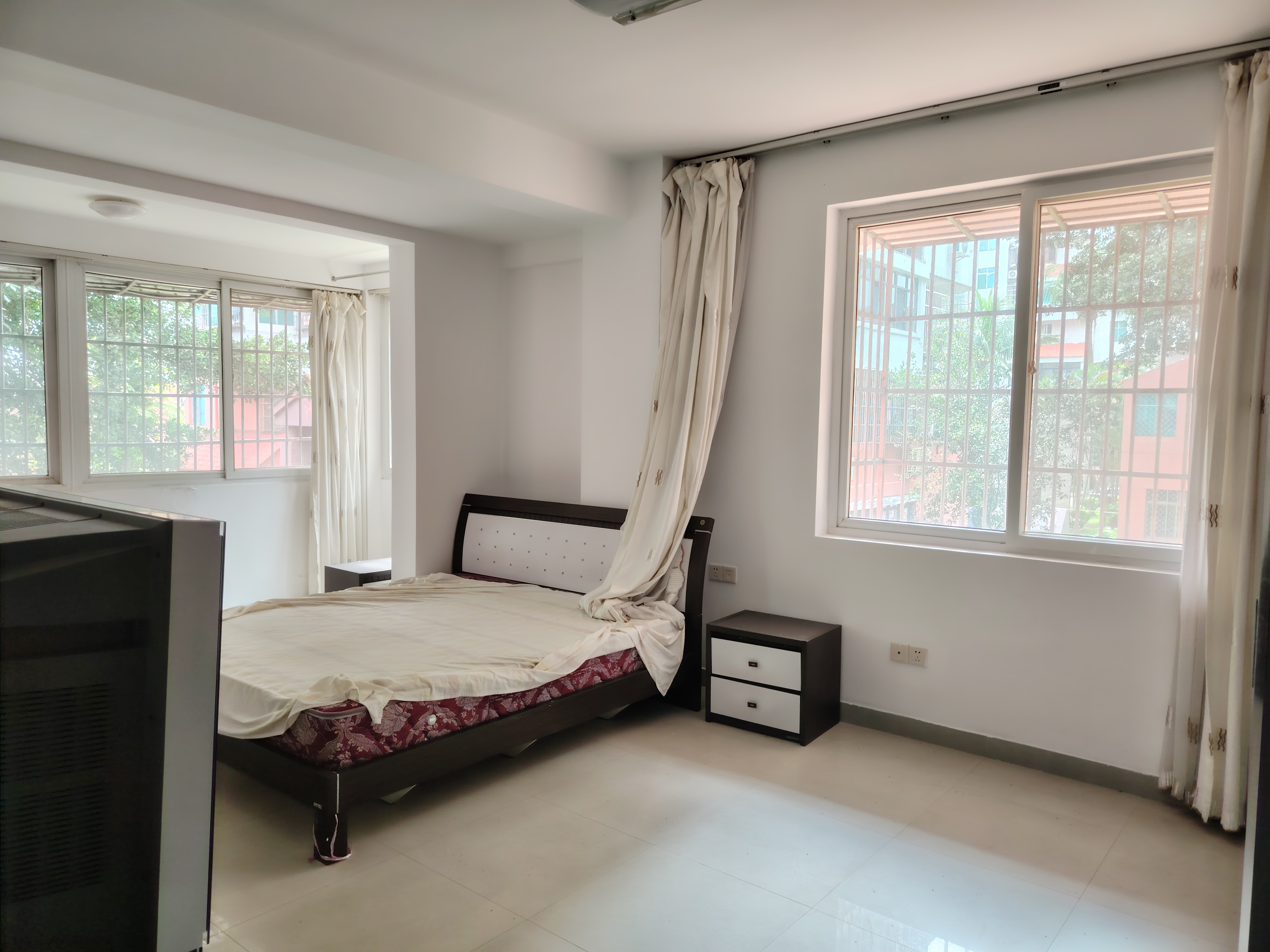 顺发新村 6室4厅3卫 5000.0元/月 顺发新村 6室4厅3卫 5000.0元/月室内图