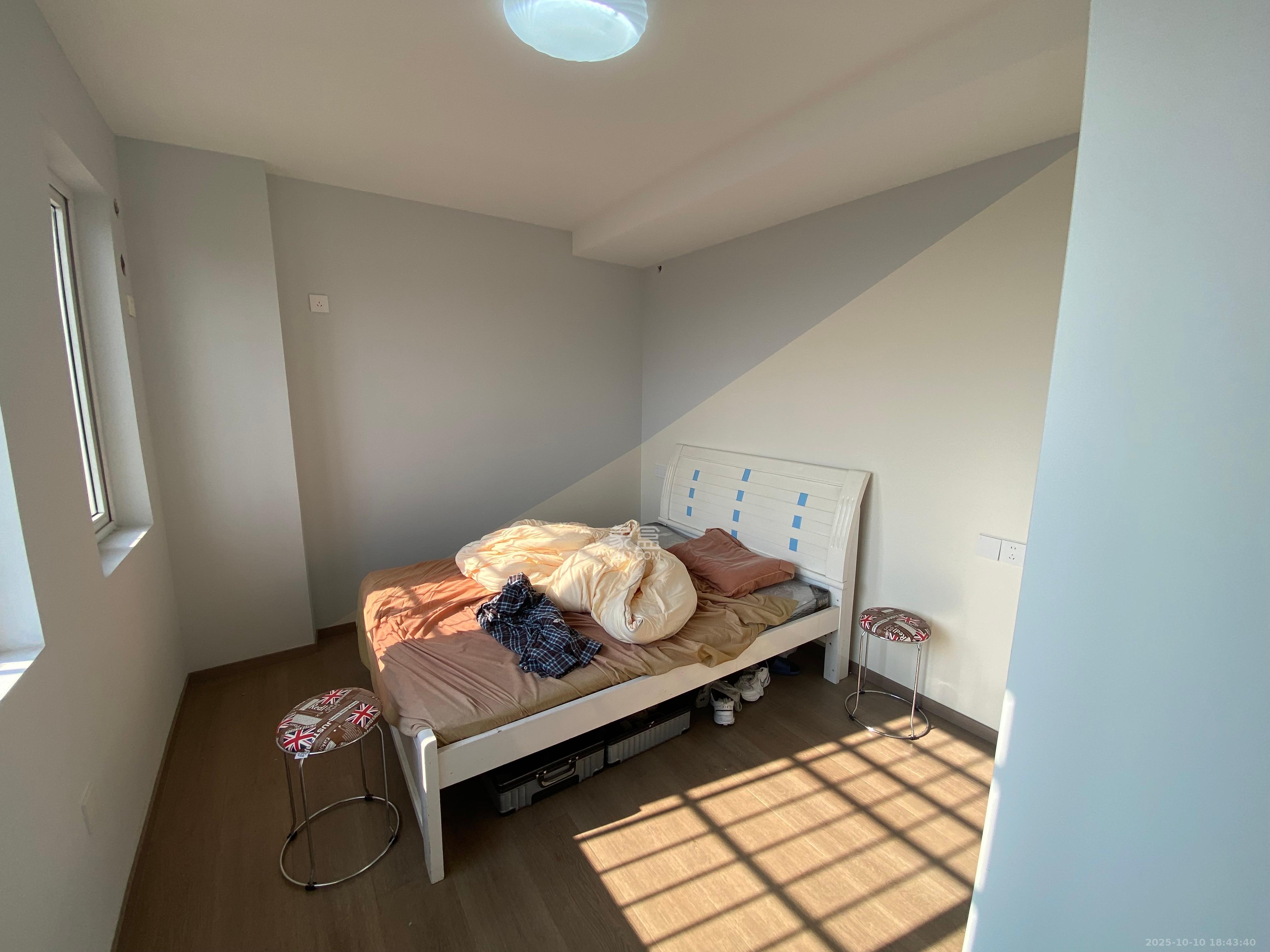 楚天家园  2室2厅2卫    1800.0元/月室内图