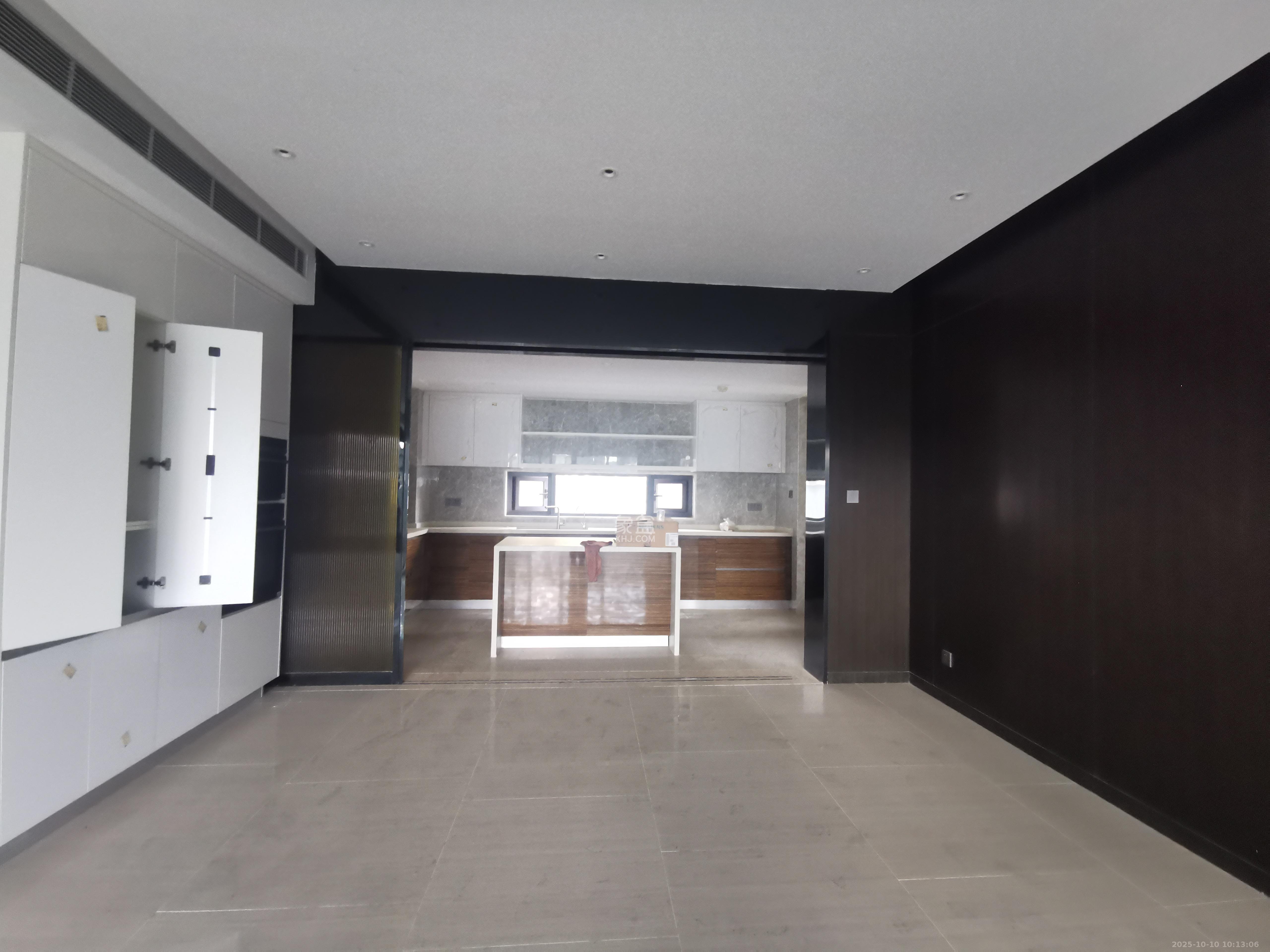 珠江颐德公馆  4室2厅2卫    10000.0元/月室内图