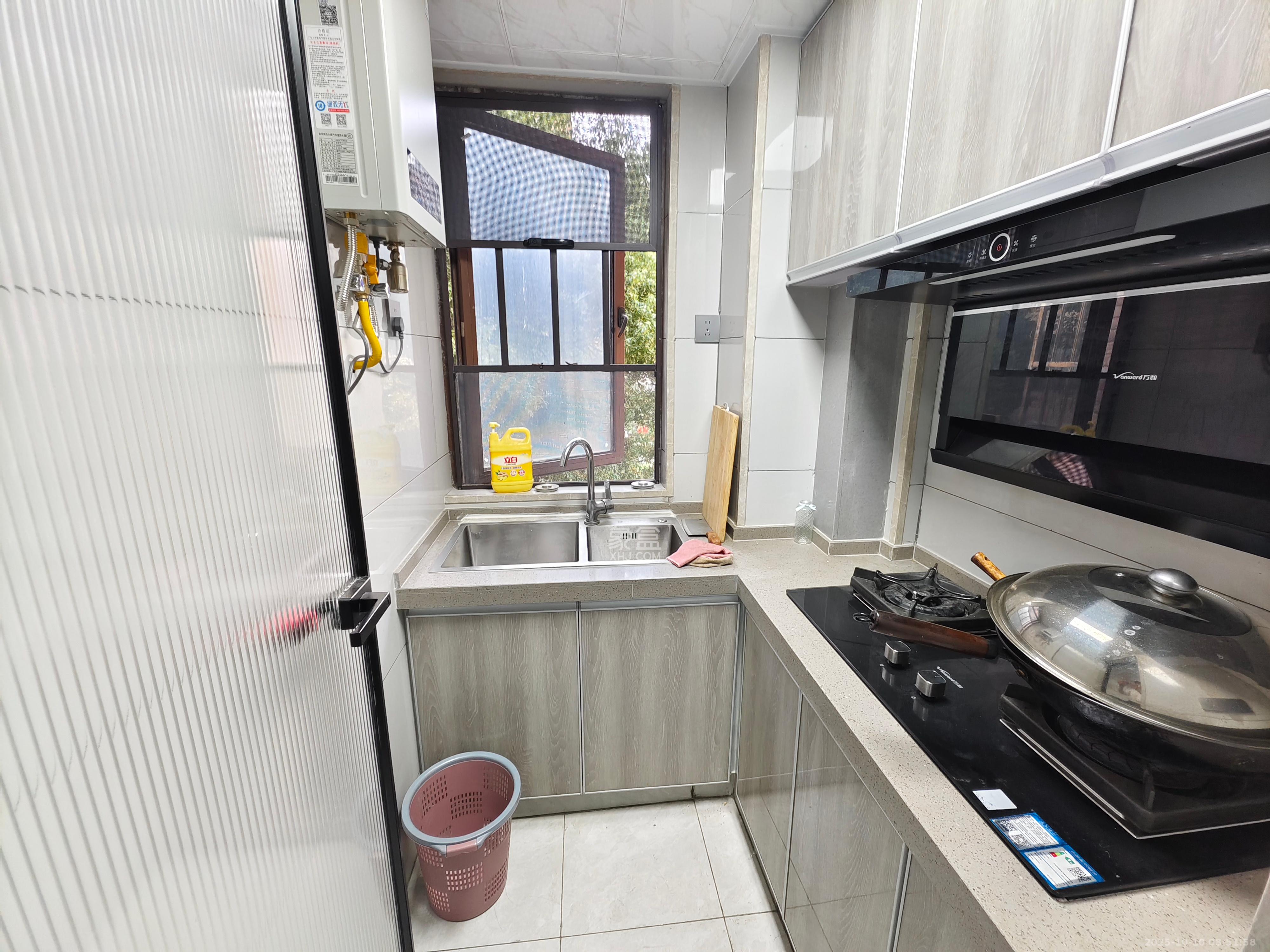 金房奥斯卡  1室1厅1卫    1200.0元/月 金房奥斯卡  1室1厅1卫    1200.0元/月室内图