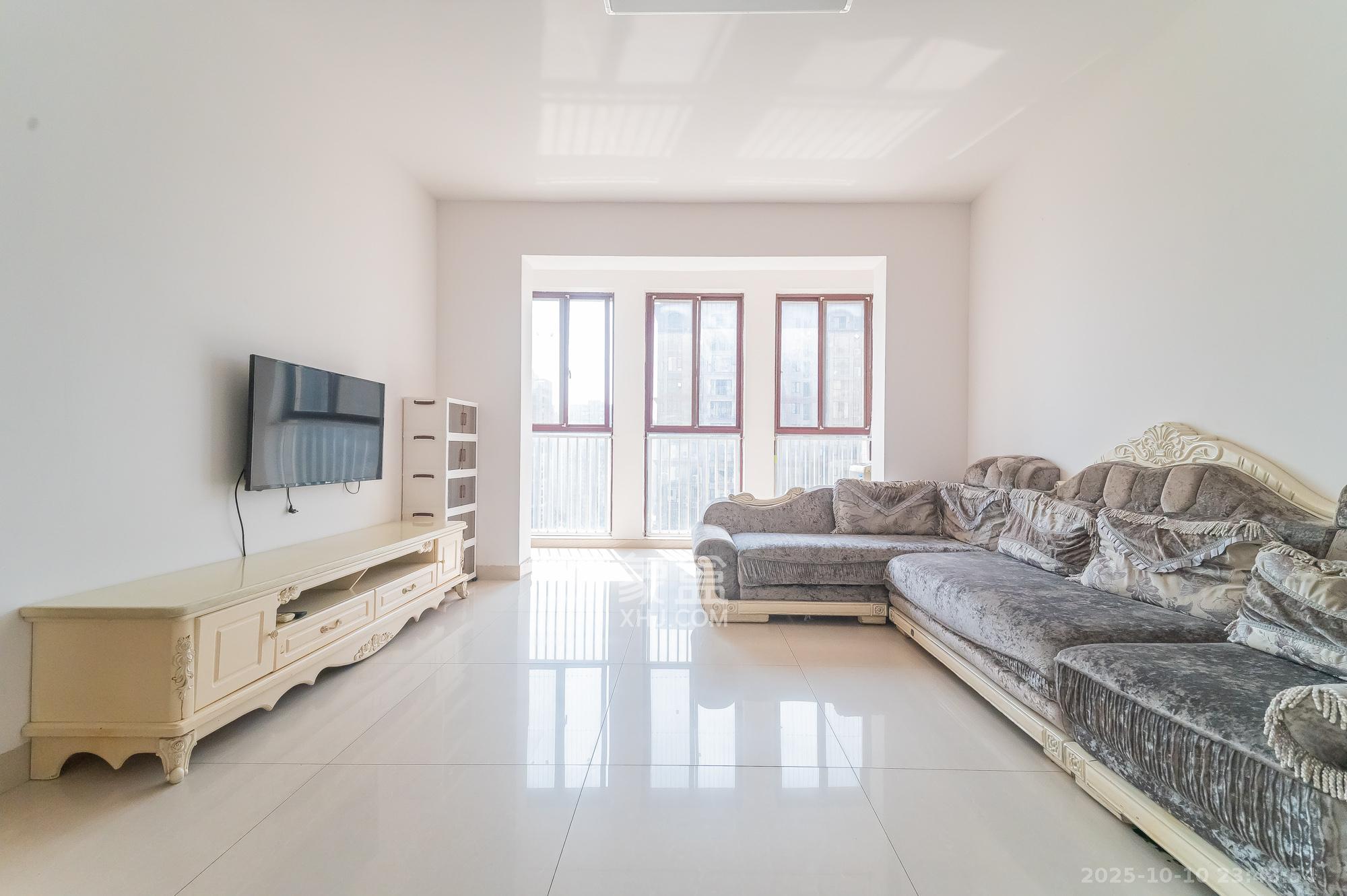 爱琴海岸  2室2厅1卫    43.8万