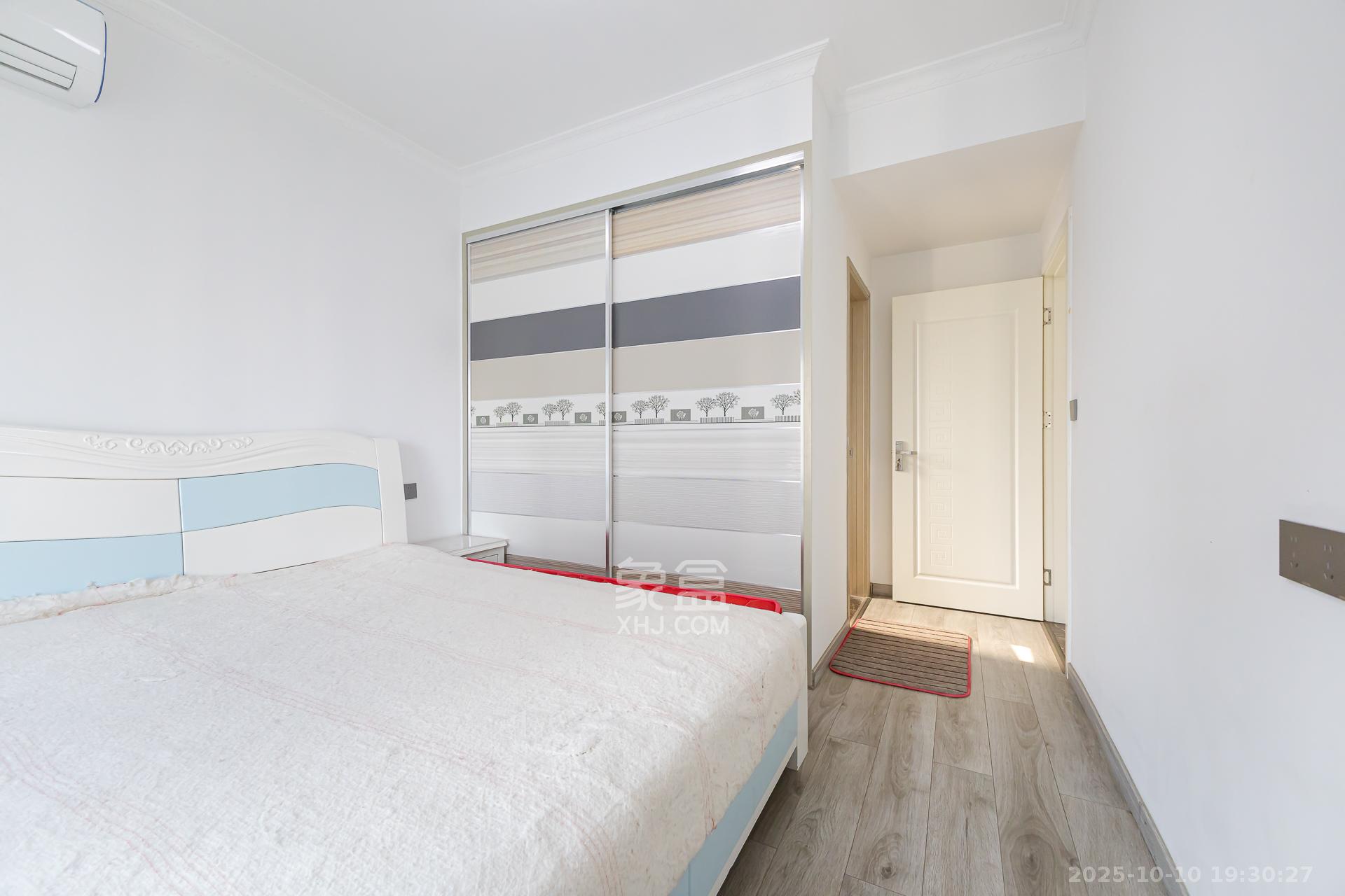 勤诚达境界城  3室2厅2卫    98.0万卧室