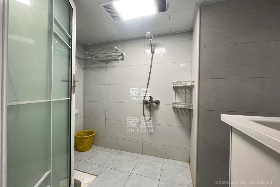 新城悦隽公园 2室1厅1卫 1600.0元/月 新城悦隽公园 2室1厅1卫 1600.0元/月室内图