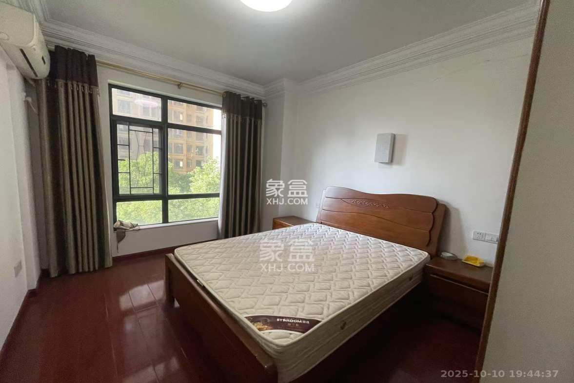 湘域城邦(湘域国际中心) 2室1厅1卫 3200.0元/月 湘域城邦(湘域国际中心) 2室1厅1卫 3200.0元/月室内图