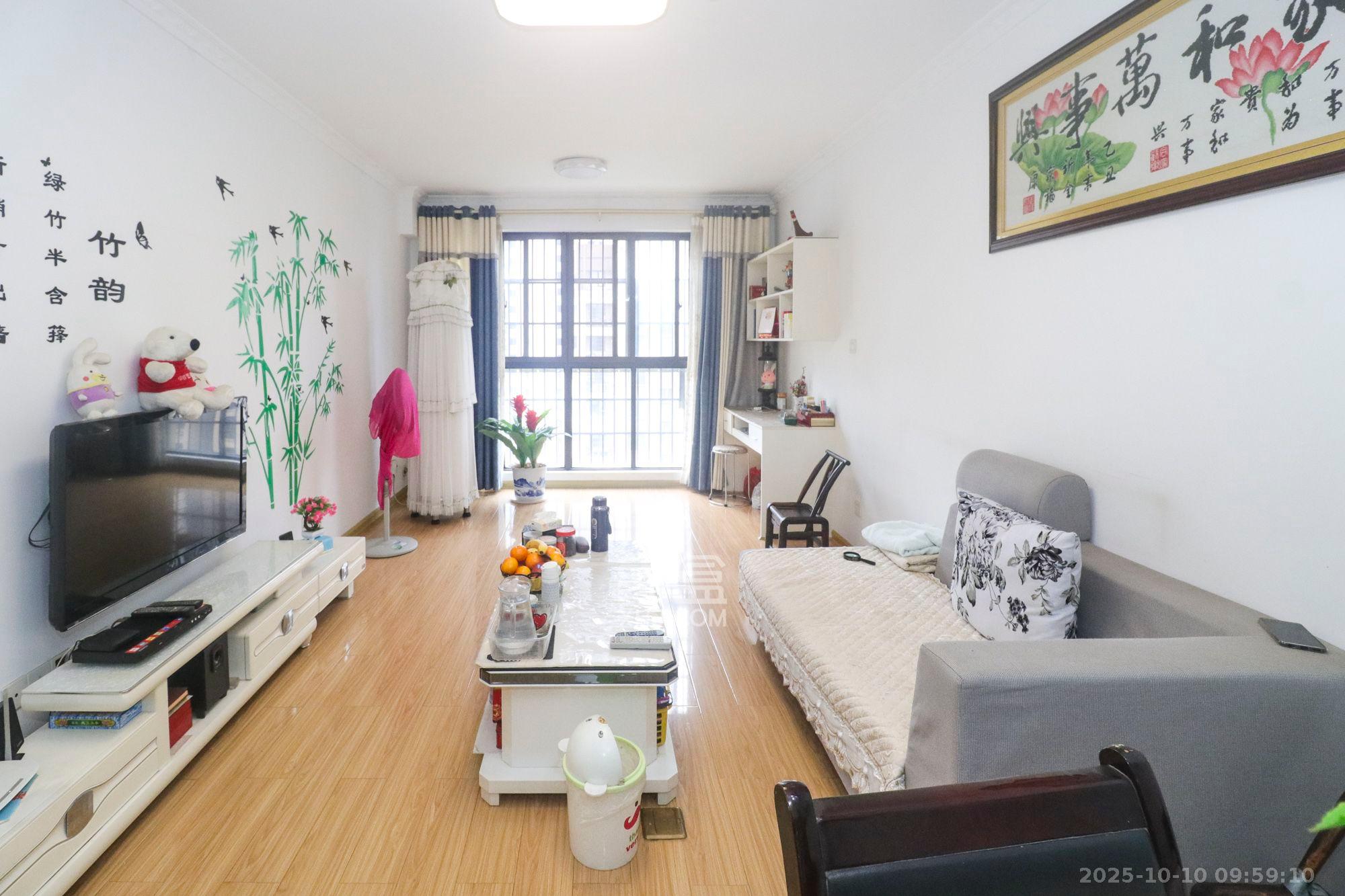 中铁西江悦一期  1室0厅0卫    2200.0元/月 中铁西江悦一期  1室0厅0卫    2200.0元/月室内图