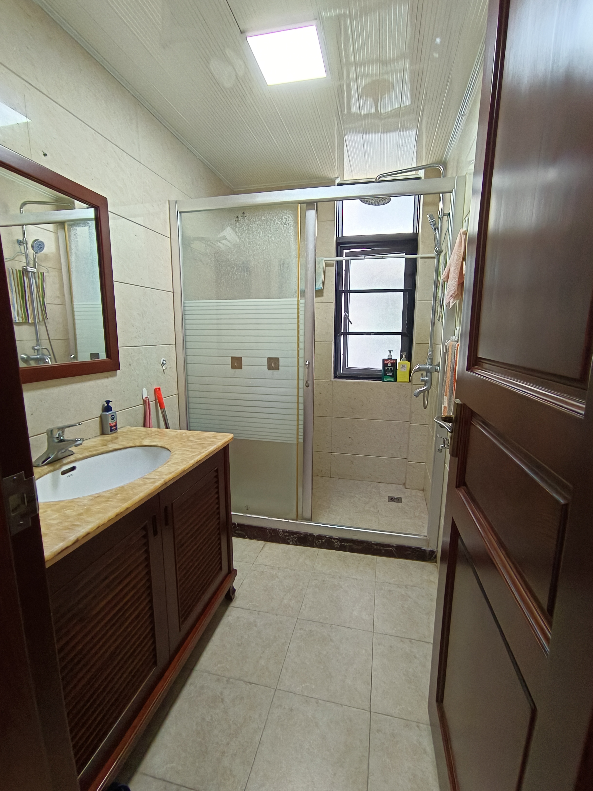 金碧文华  3室2厅2卫    170.0万室内图